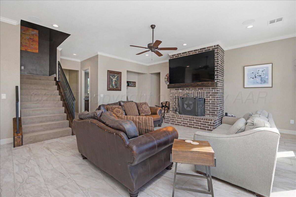 1000 Canyon Parkway Property Photo 9