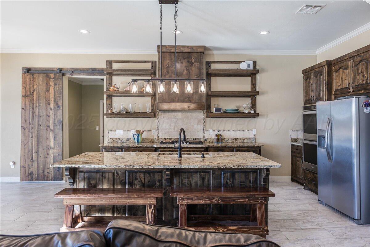 1000 Canyon Parkway Property Photo 14