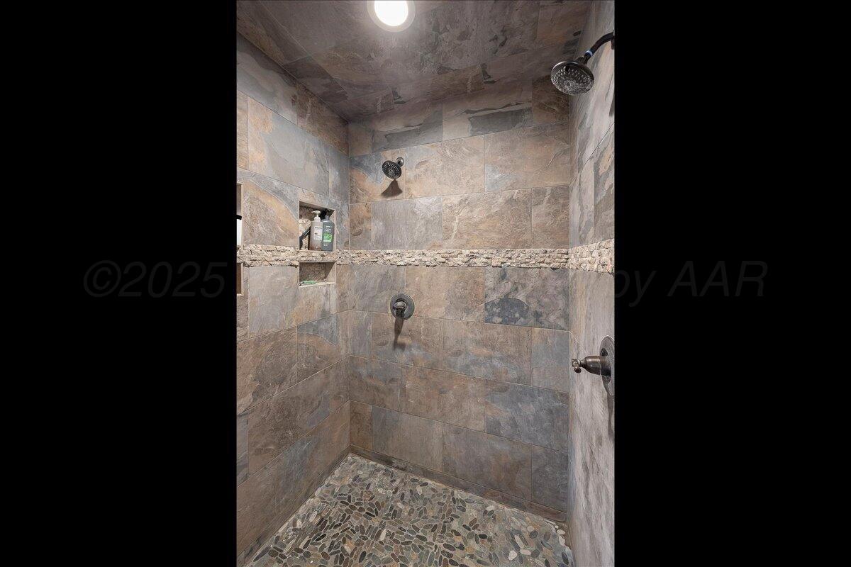 1000 Canyon Parkway Property Photo 19
