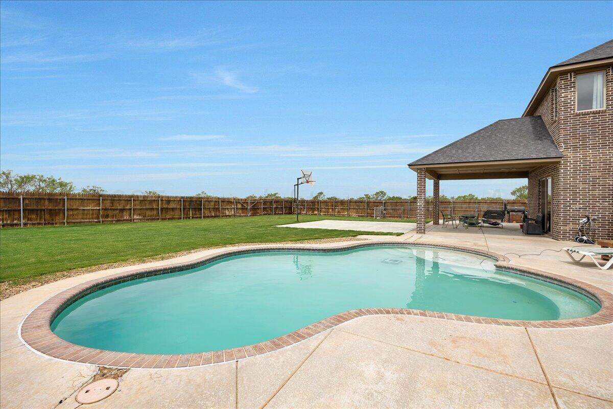 1000 Canyon Parkway Property Photo 36