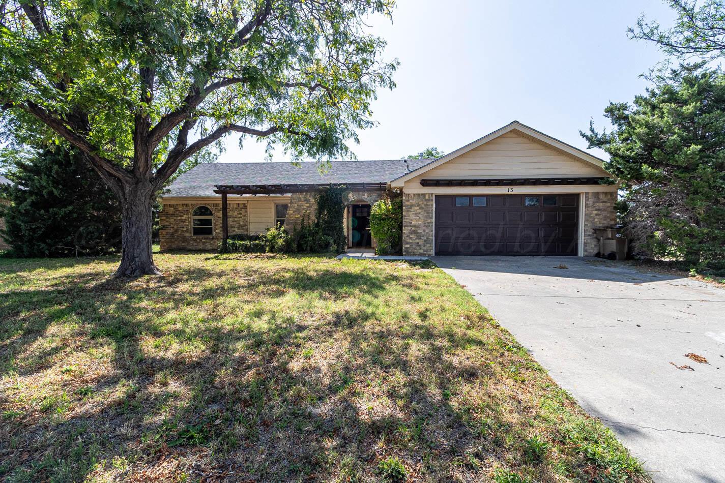 13 IDLEWOOD Lane Property Photo 1