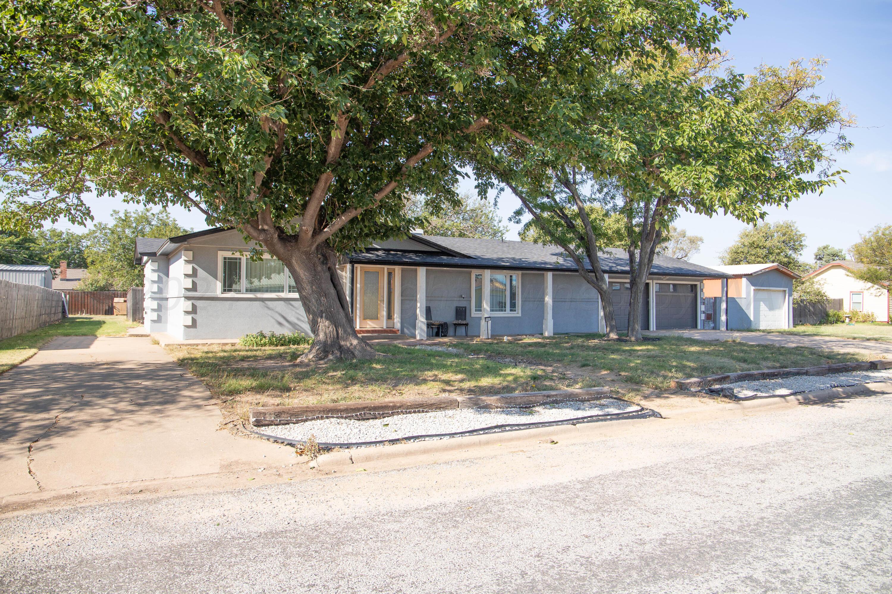 1103 Franklin Avenue Property Photo 1