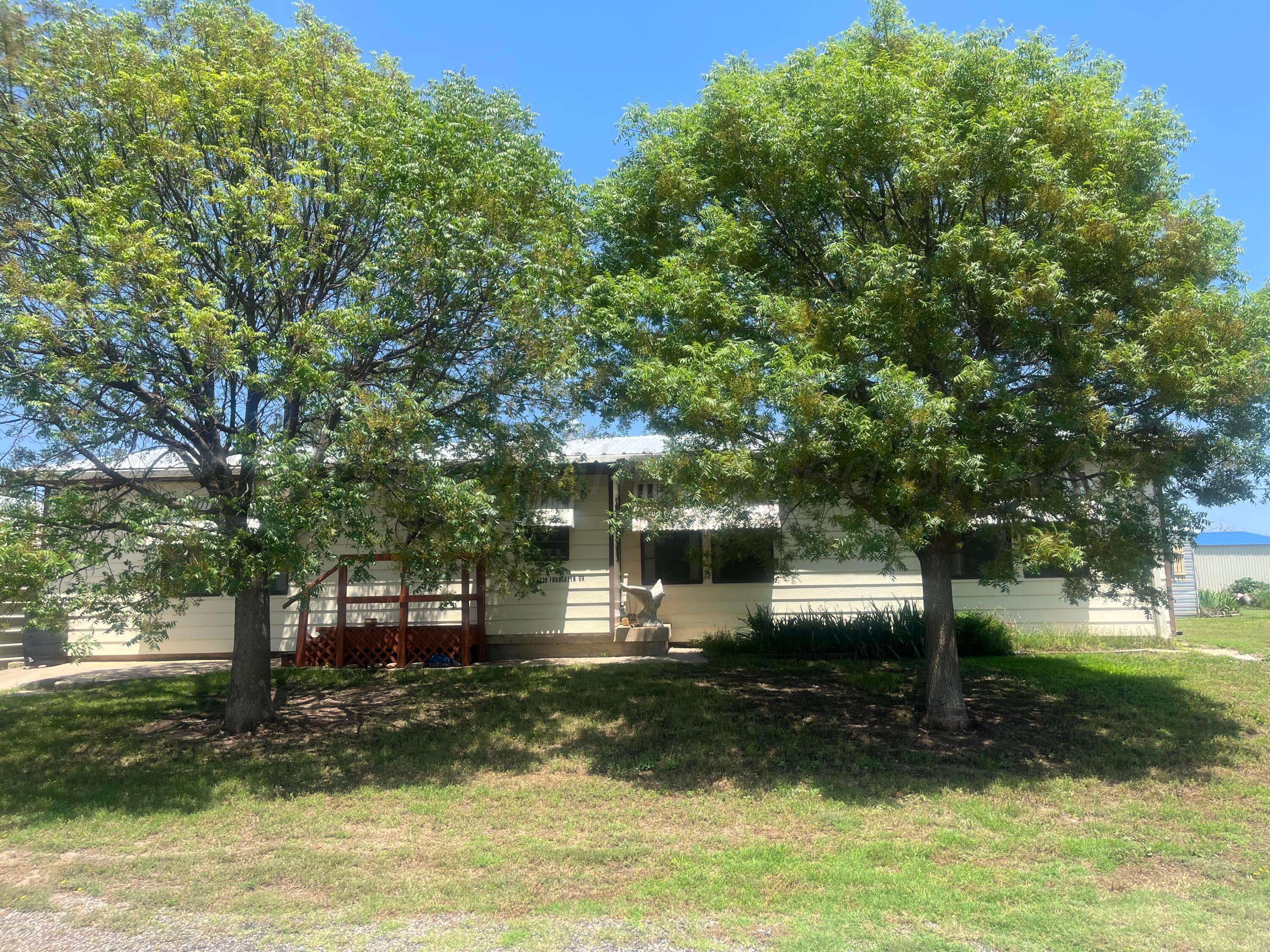 239 Francklyn Dr Drive Property Photo 1