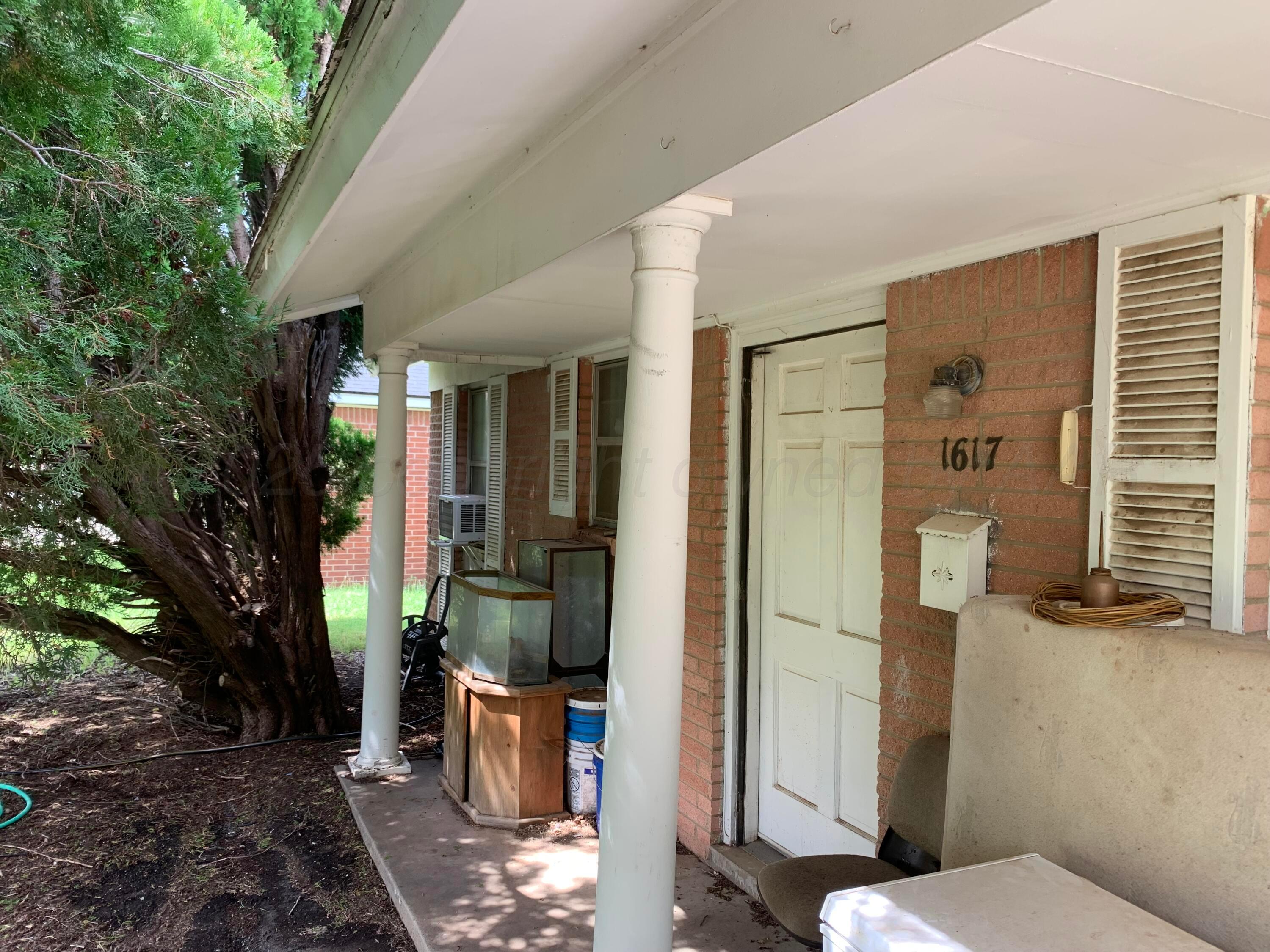 1617 Heather Street Property Photo 1