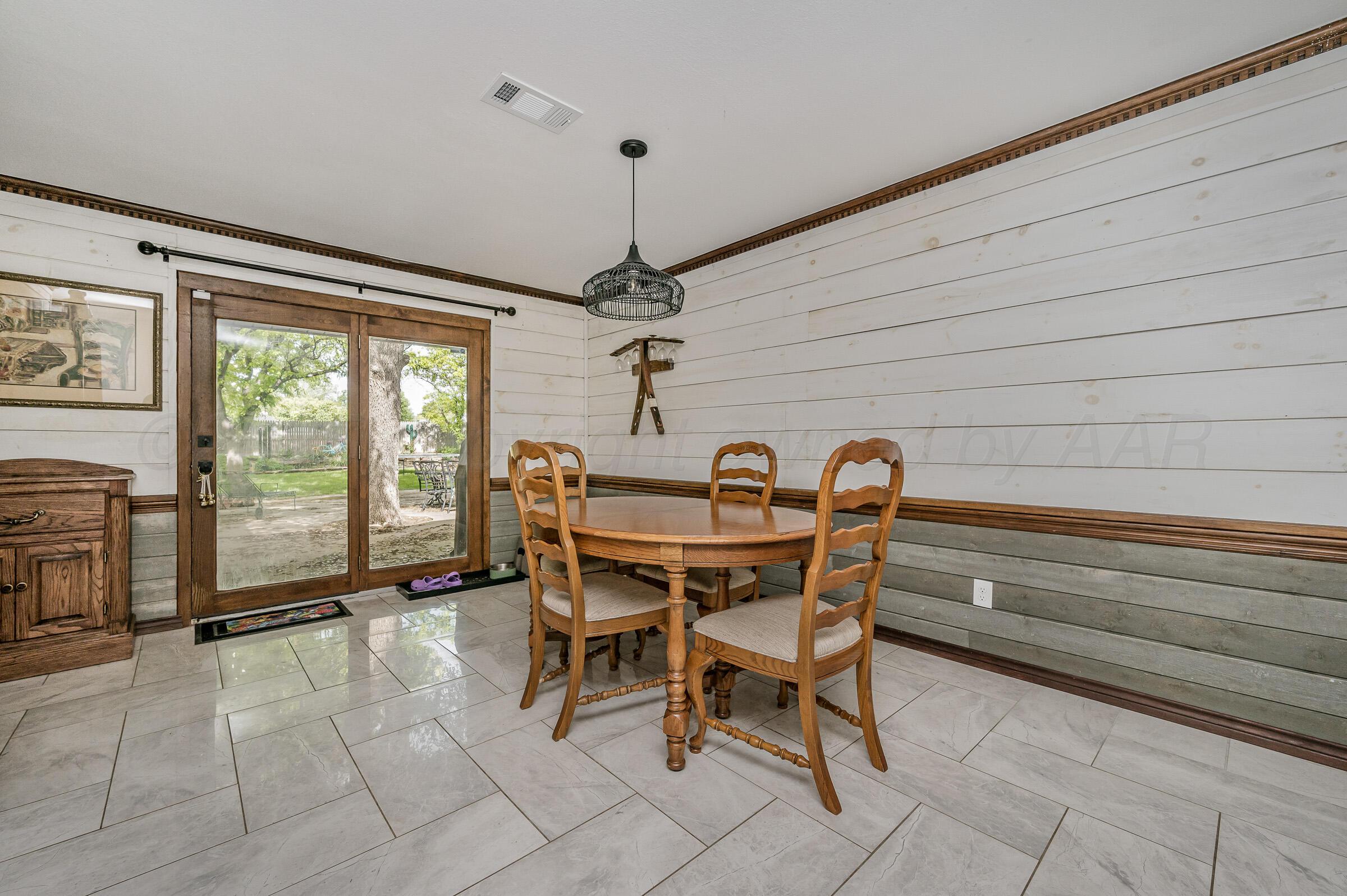 81 Country Club Drive Property Photo 11