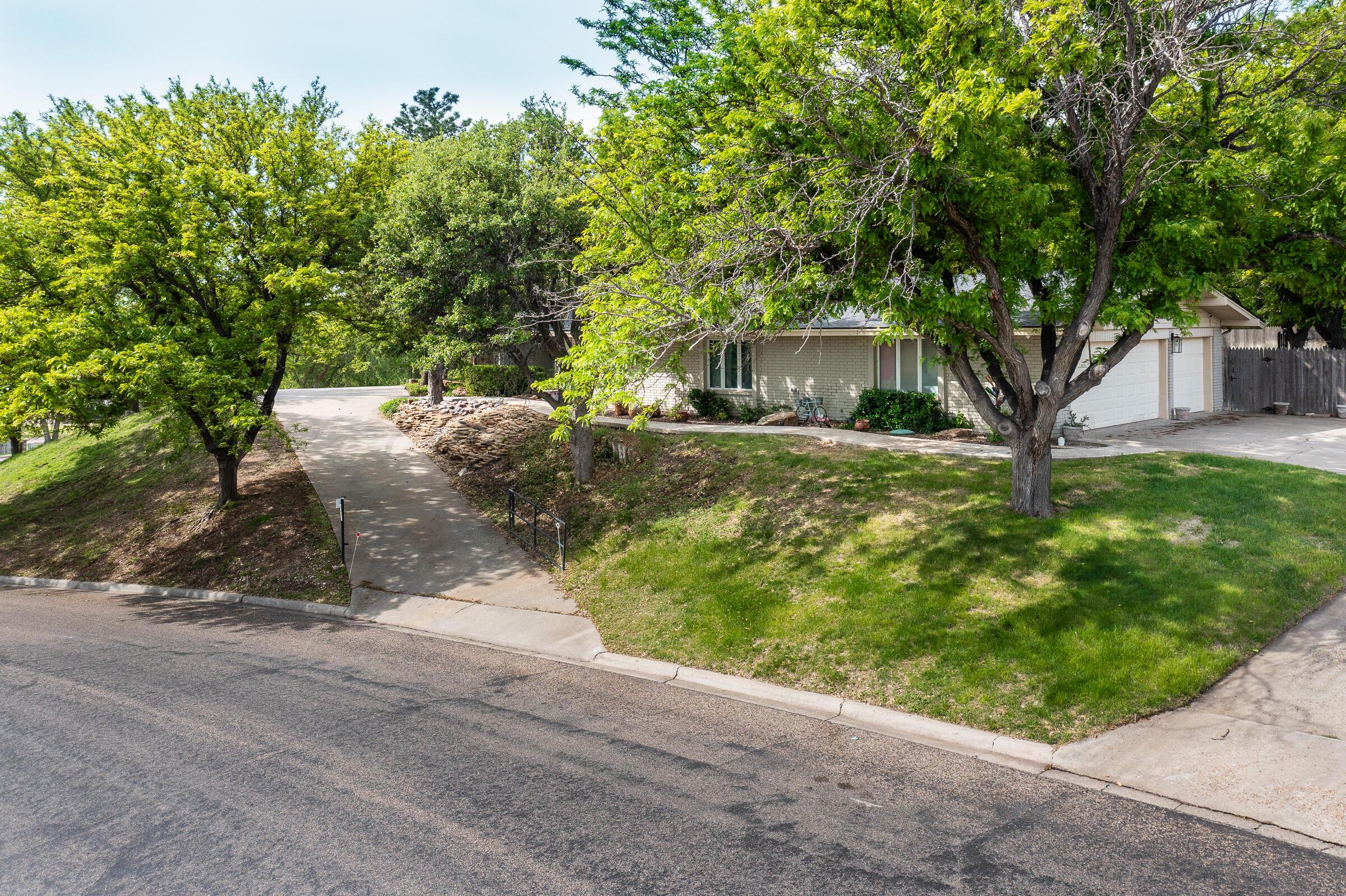 81 Country Club Drive Property Photo 31