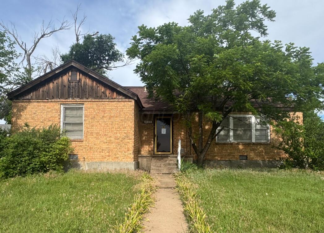 1035 N Duncan Street Property Photo