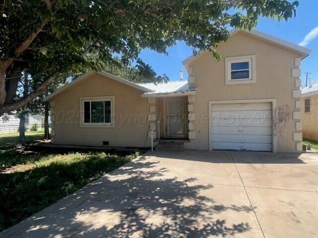 819 Ave N Property Photo 1