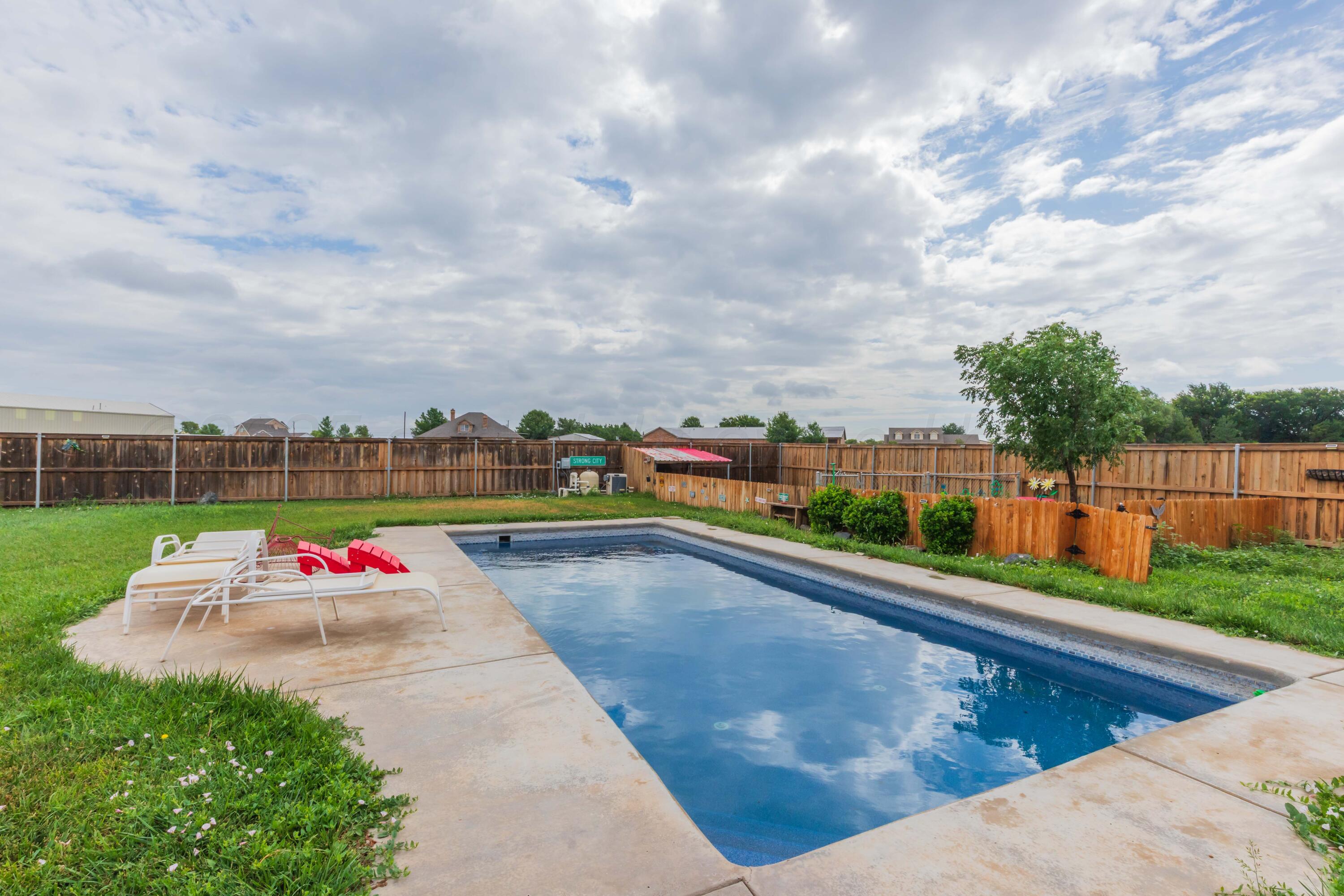 9900 Missy Drive Property Photo 2