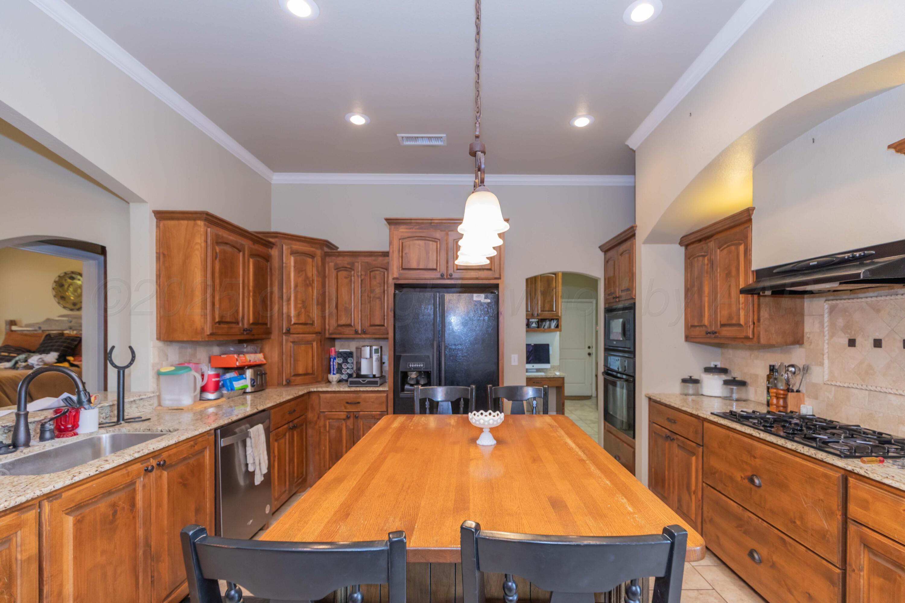 9900 Missy Drive Property Photo 8