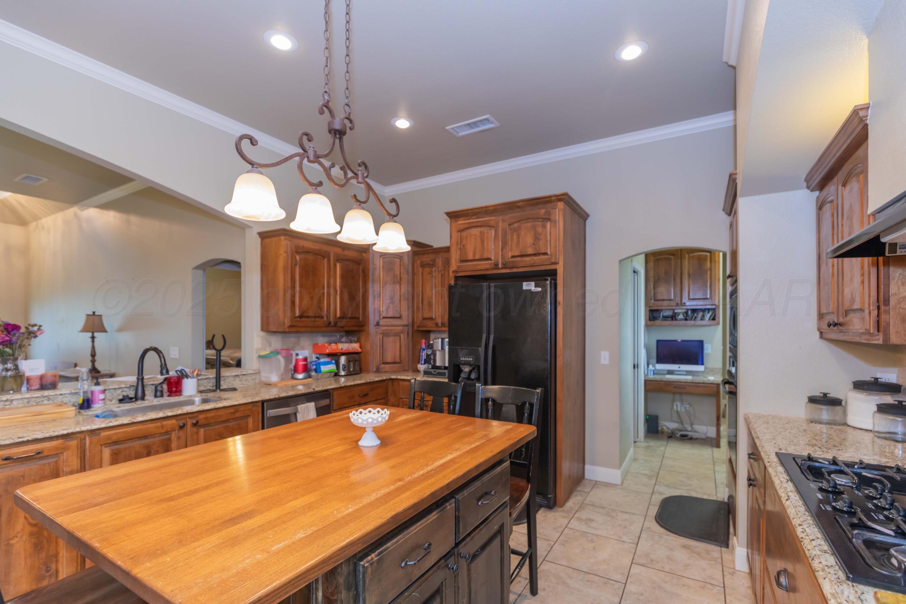 9900 Missy Drive Property Photo 10