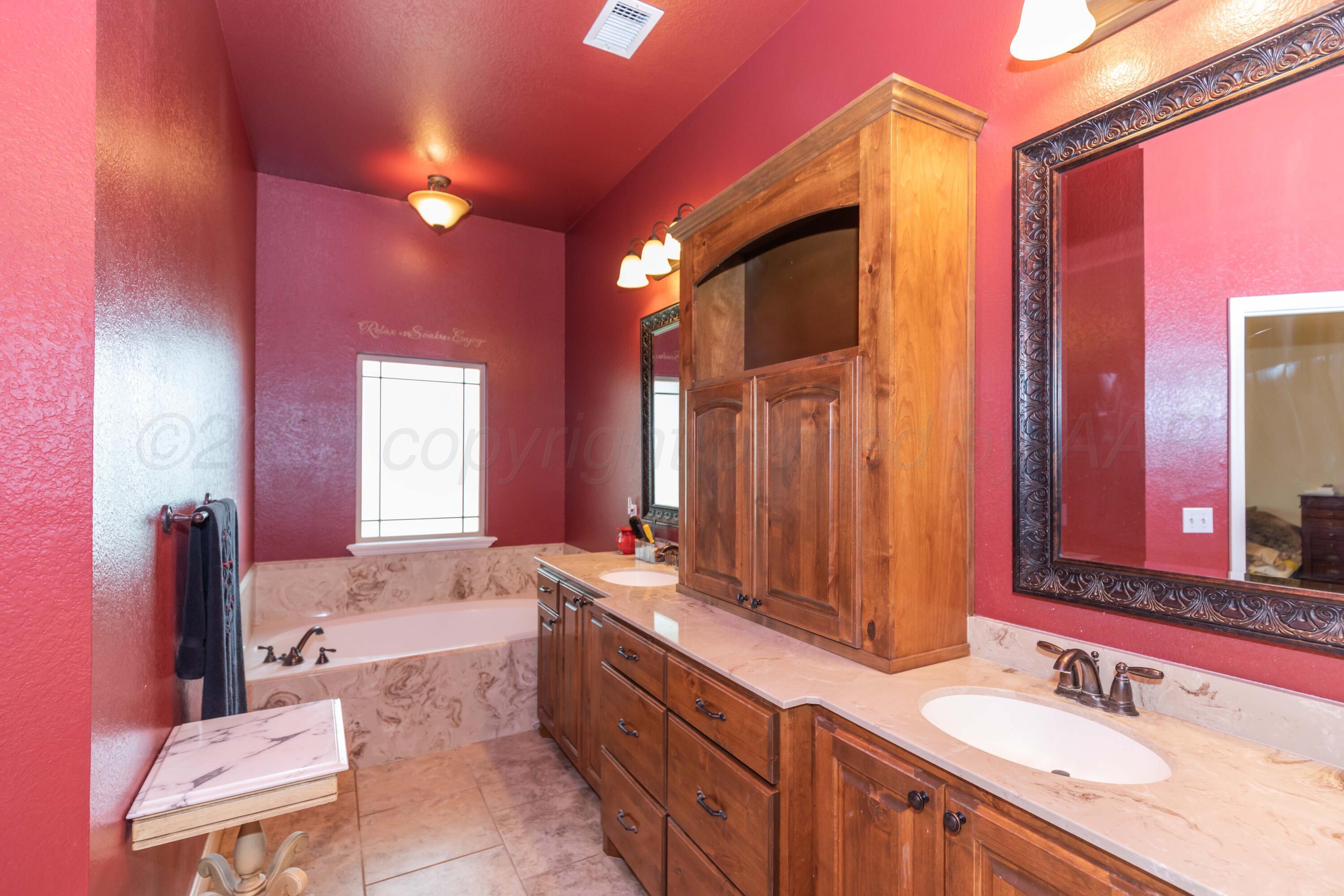 9900 Missy Drive Property Photo 17