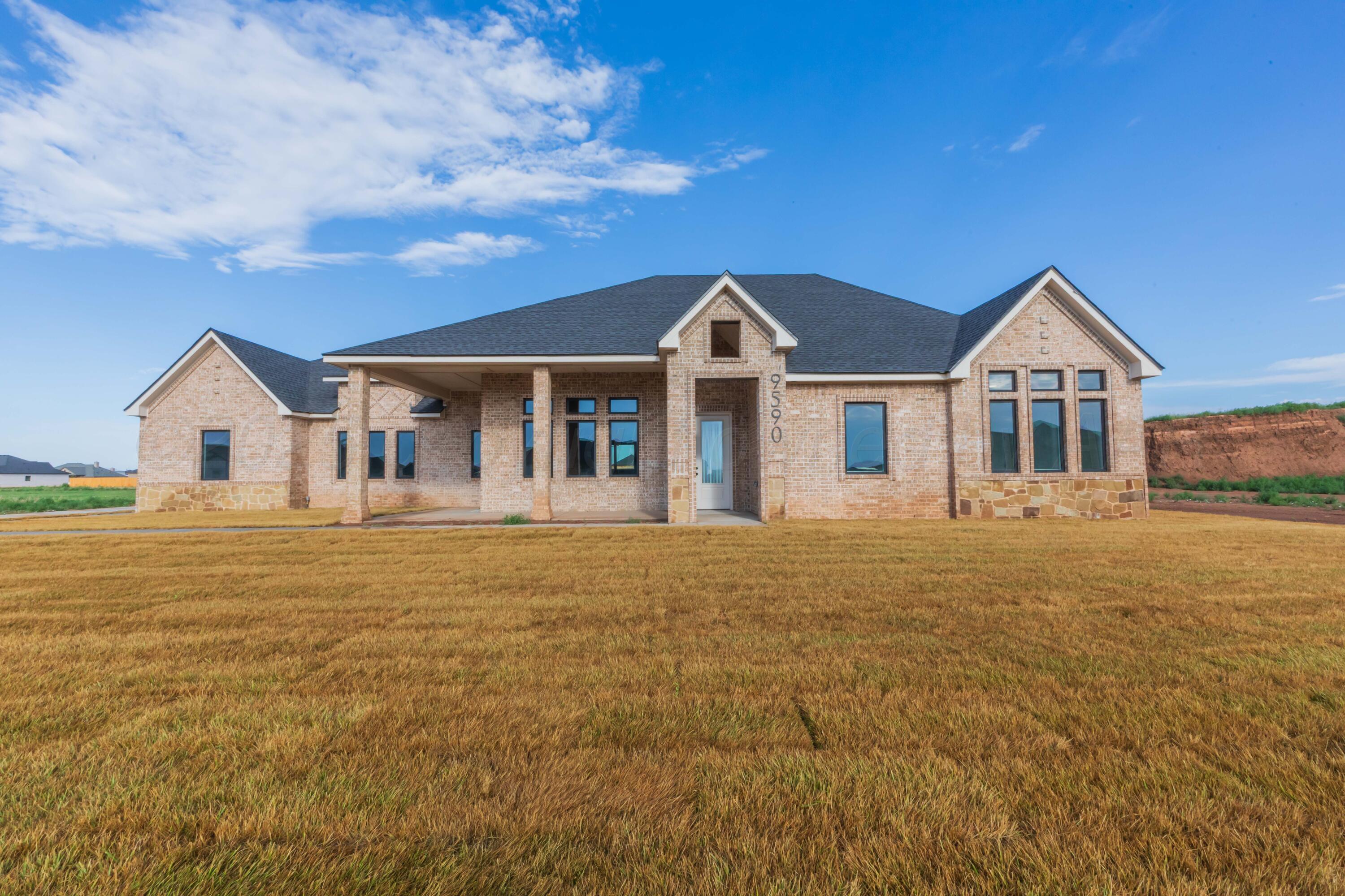 9590 Cypress Bend Property Photo 1