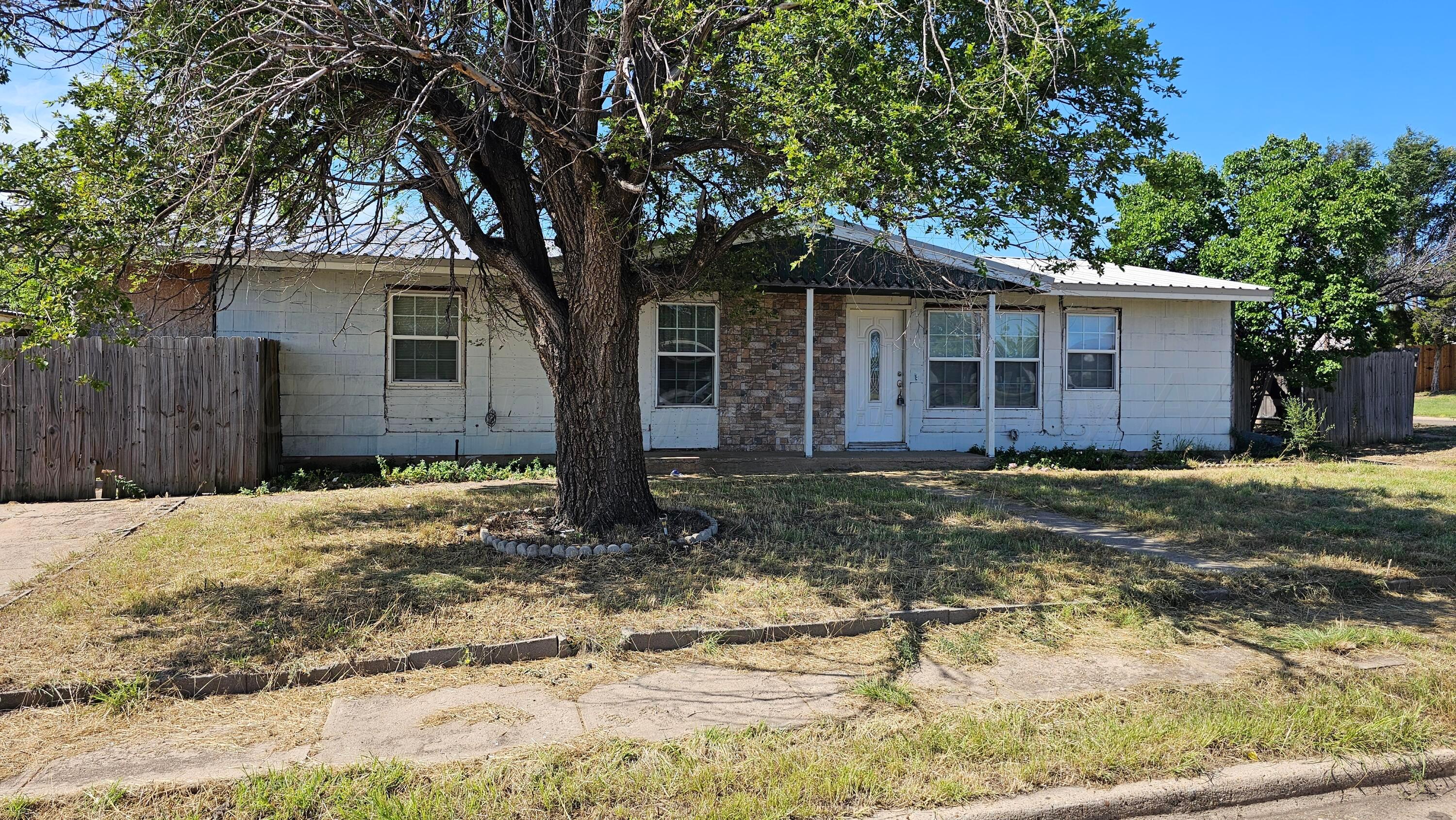 1300 Patton Circle Property Photo 1