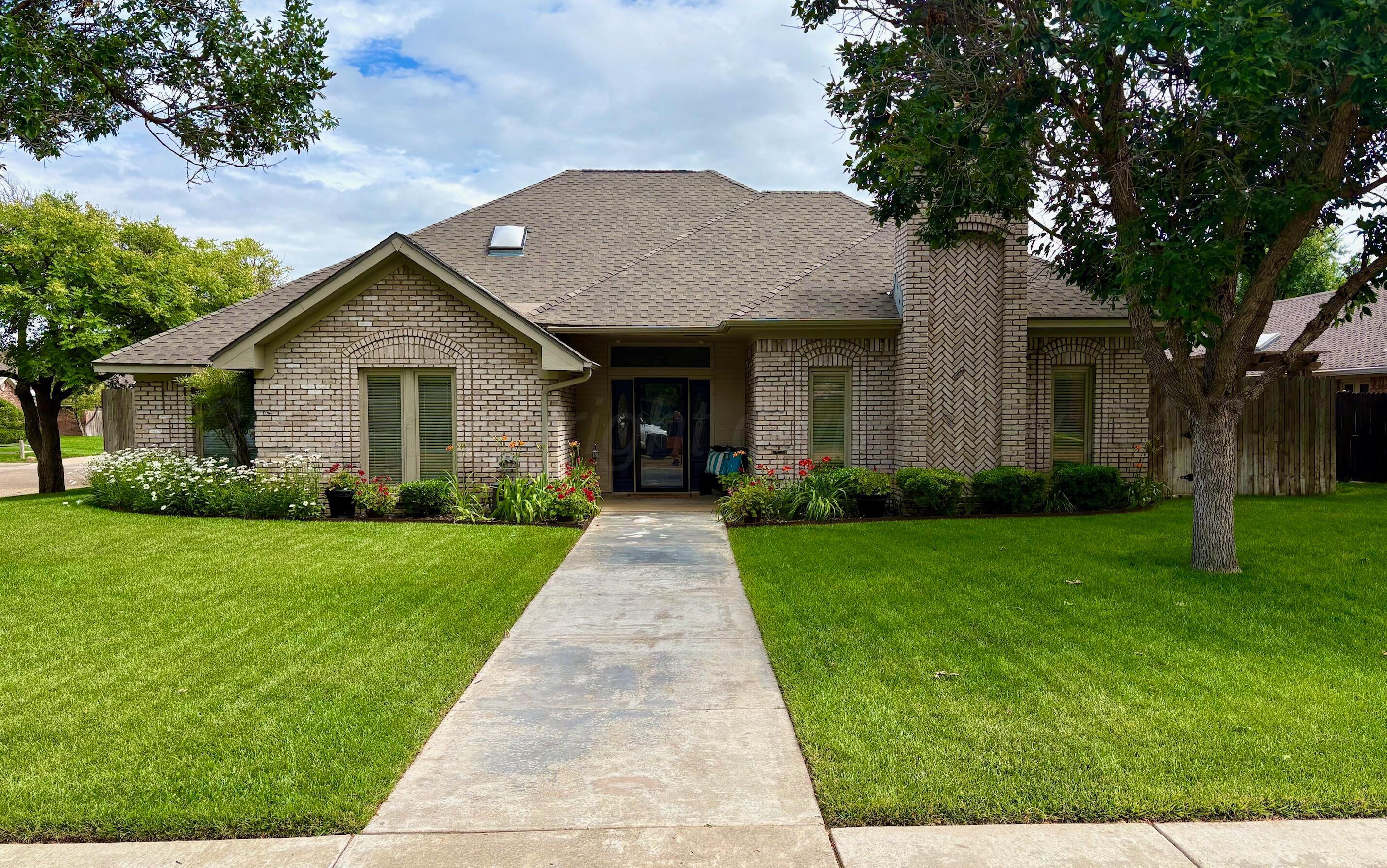 7501 Essex Court Property Photo 1
