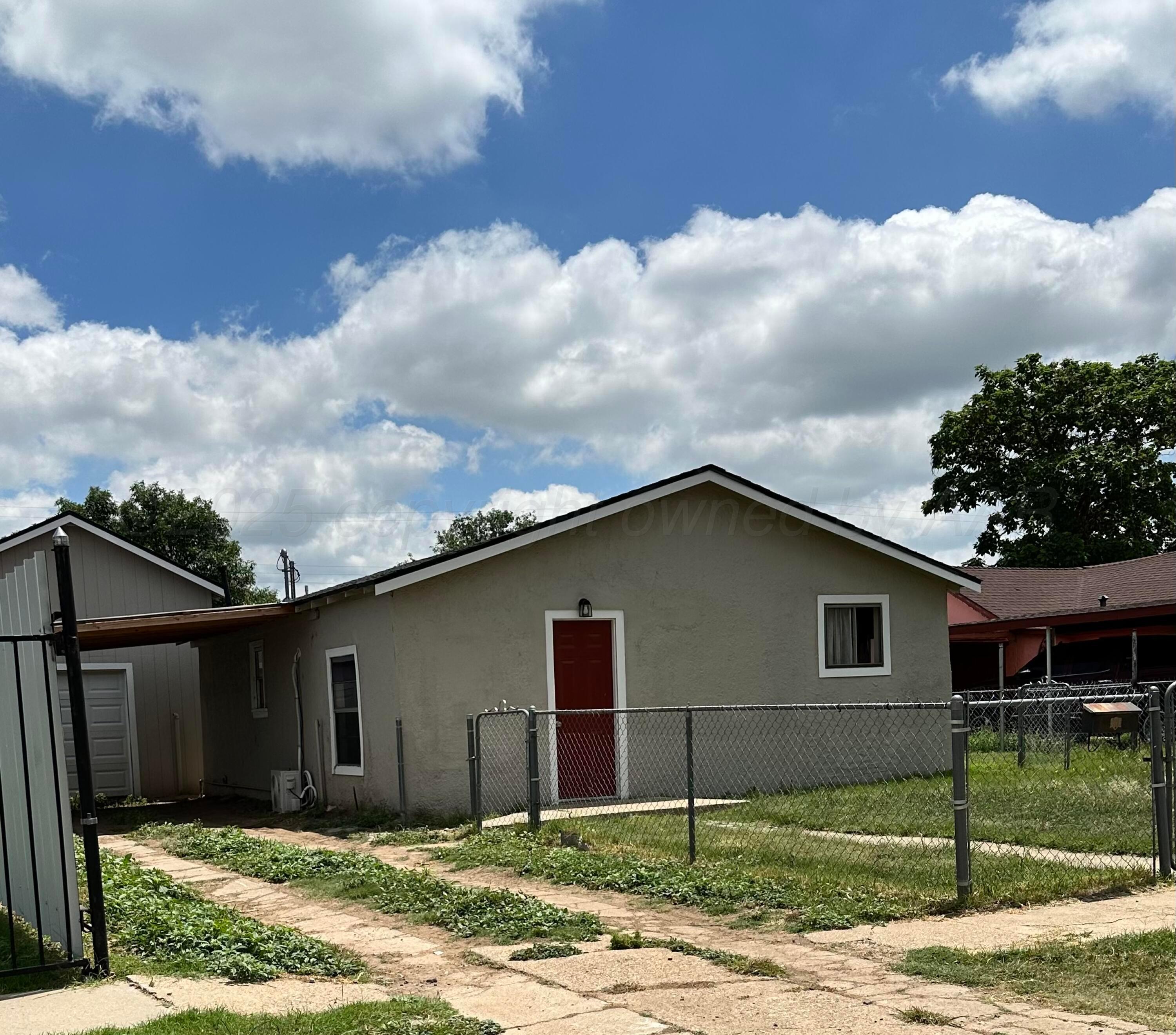 905 S Beard Avenue Property Photo 1
