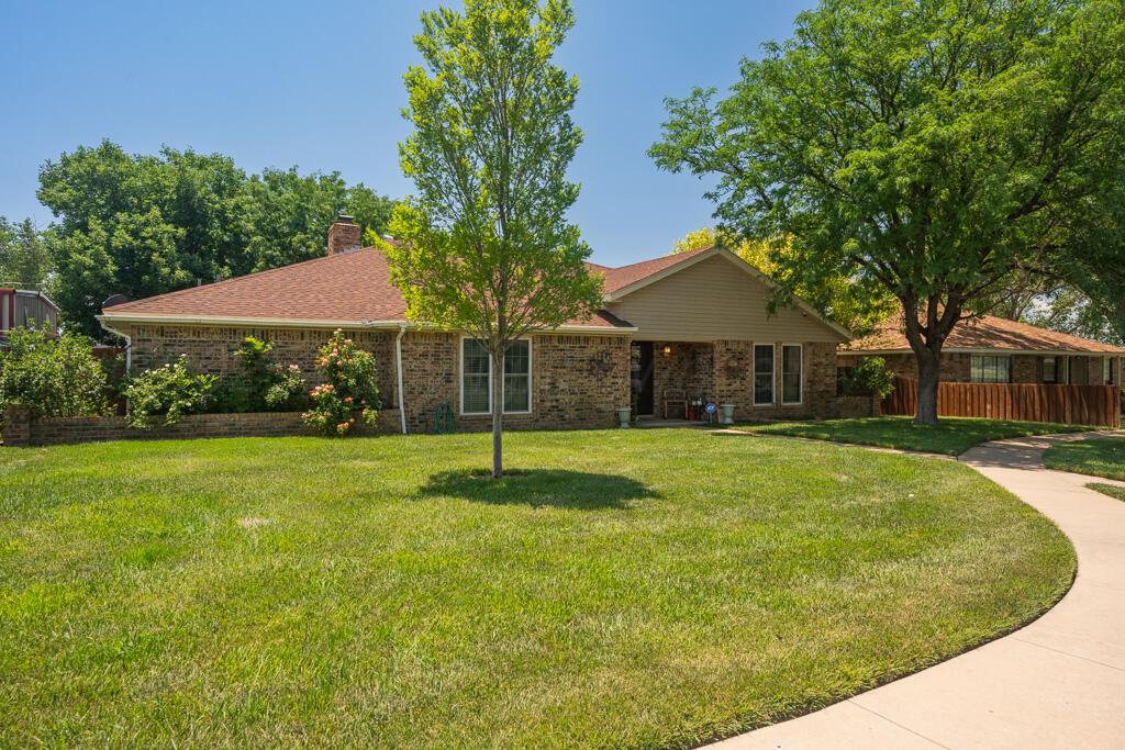 5105 Black Oak Drive Property Photo 1