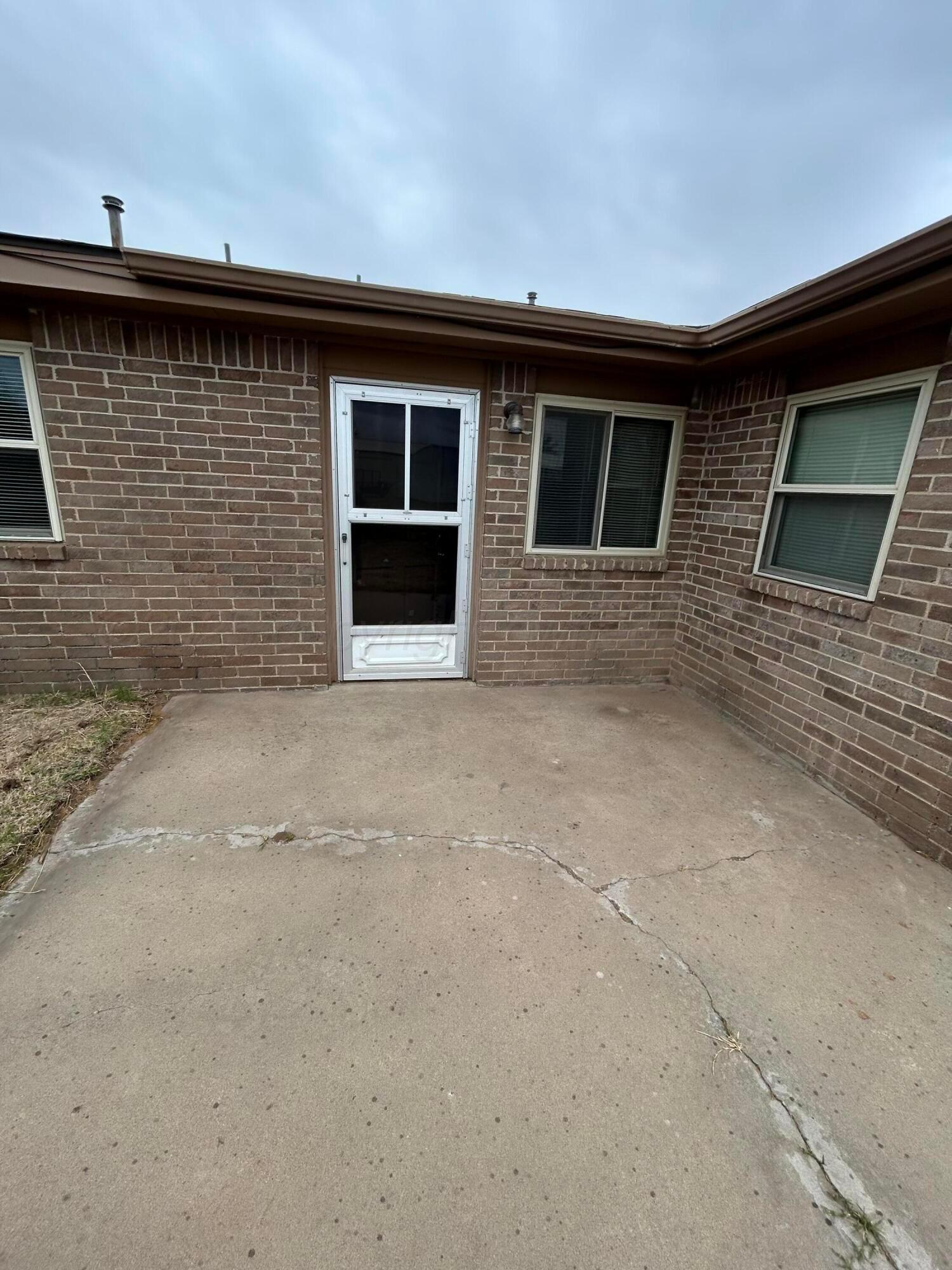 401 Mesa View Property Photo 1