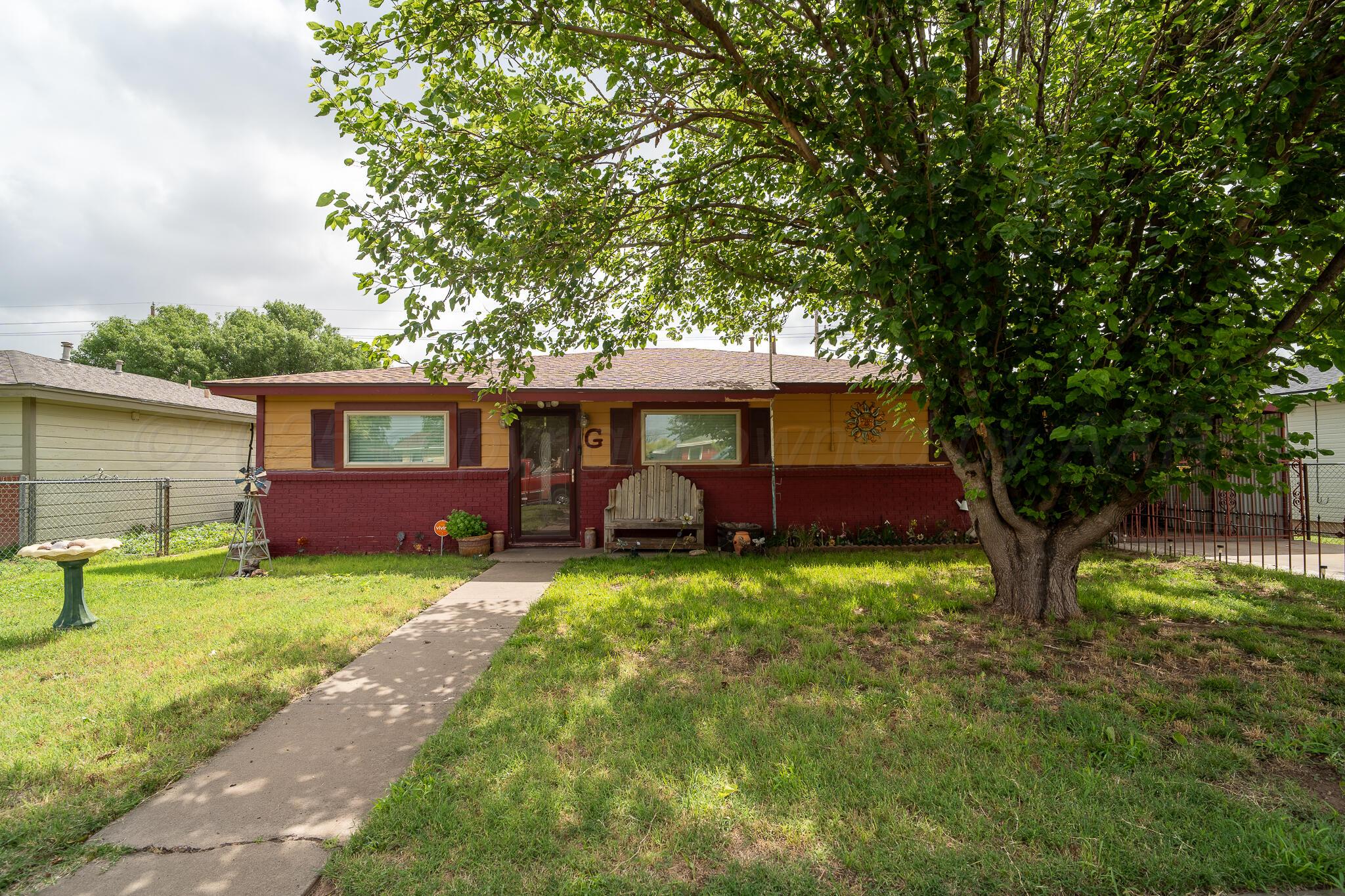 814 Brevard Street Property Photo 1