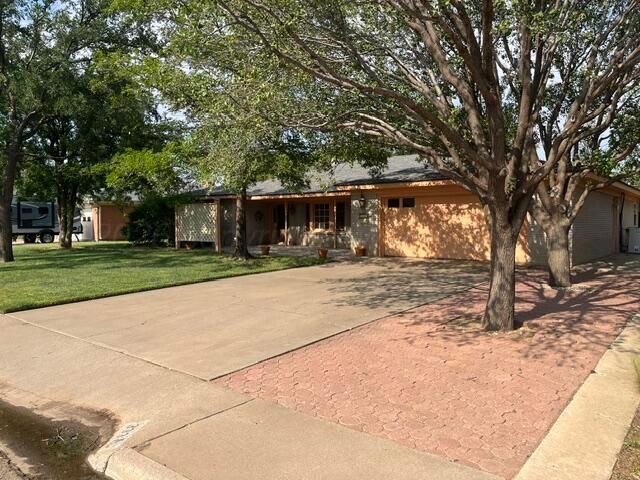 333 Centre Street Property Photo 4