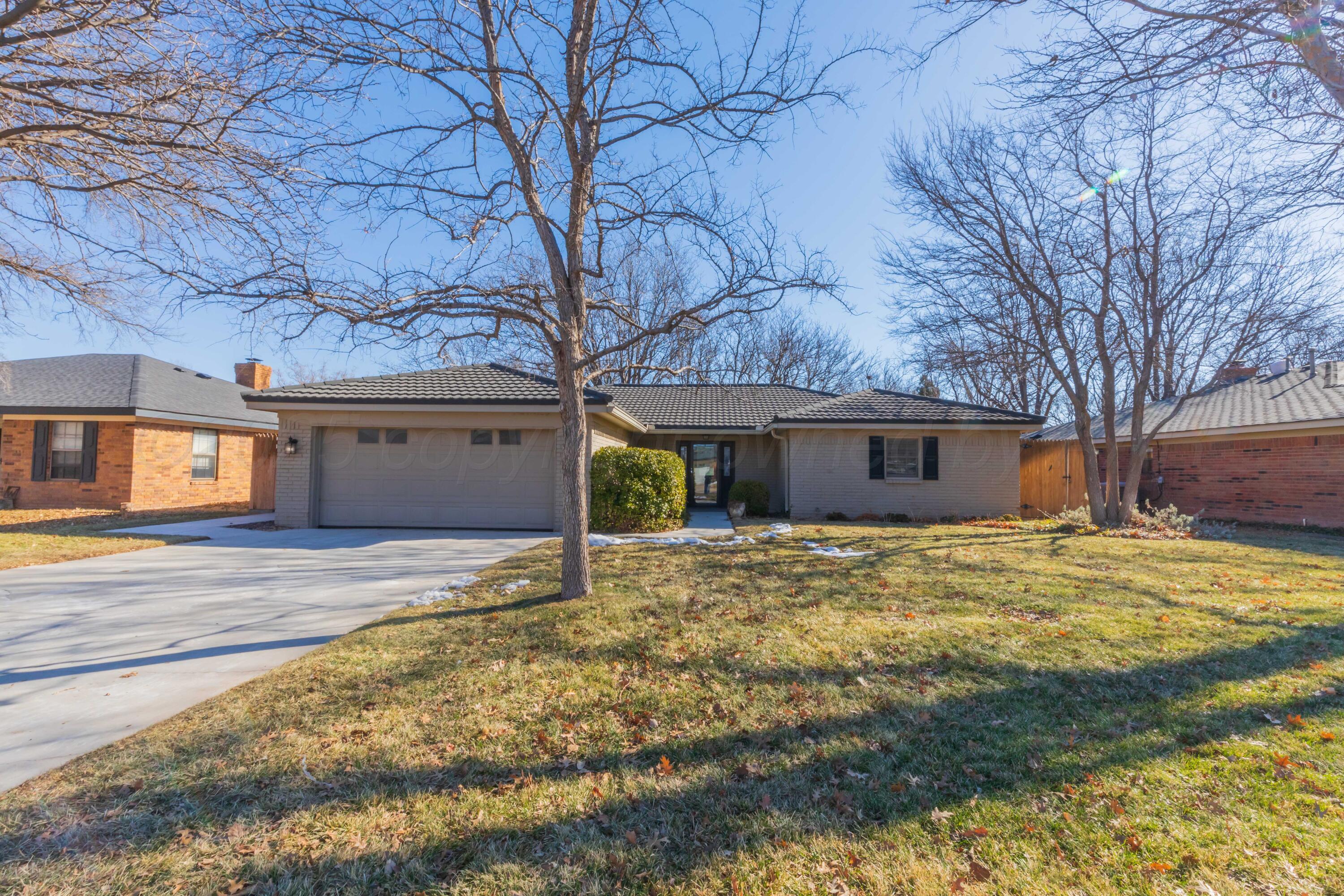 5309 Briar Street Property Photo