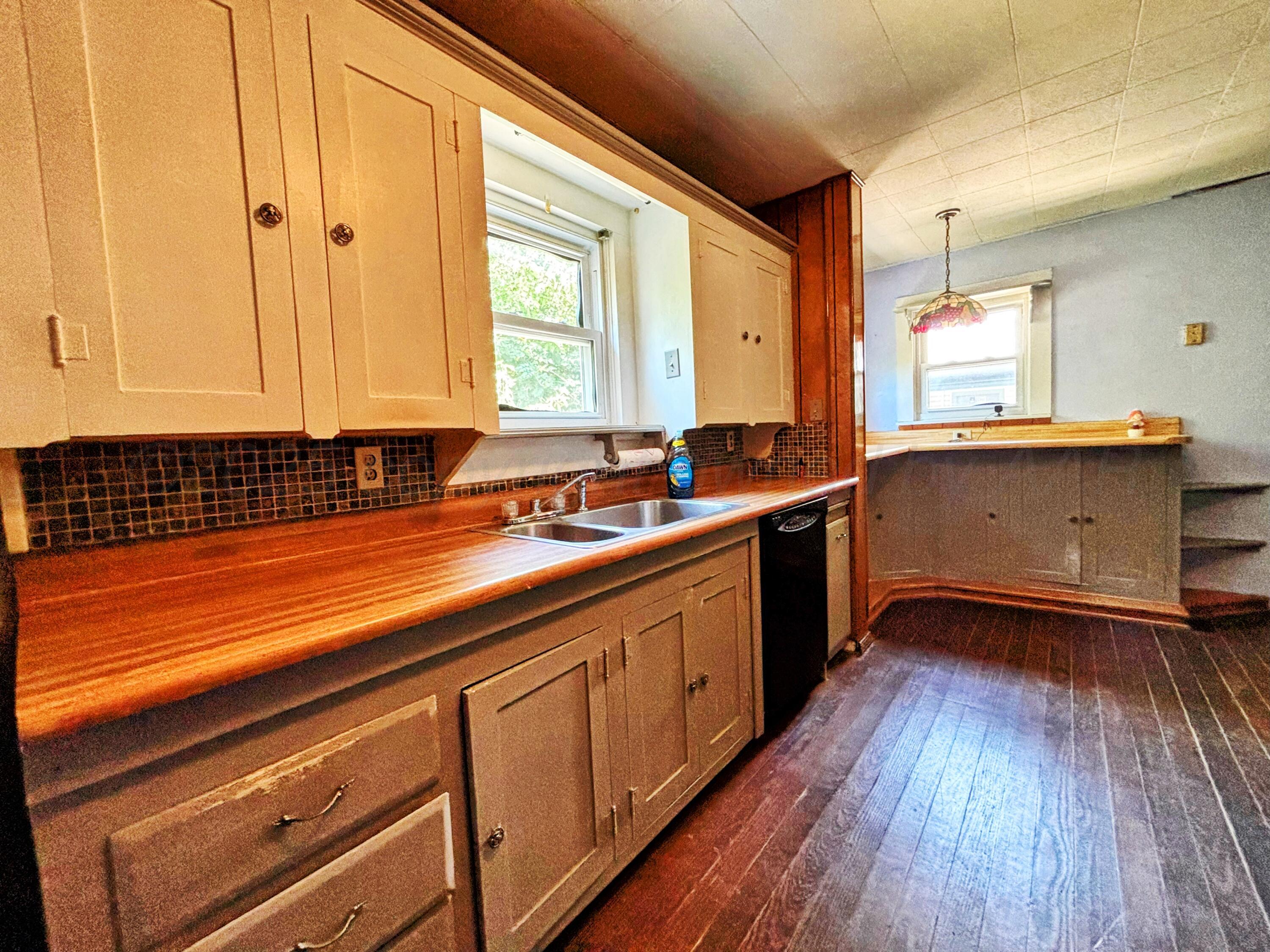 522 S Baylor Street Property Photo 23