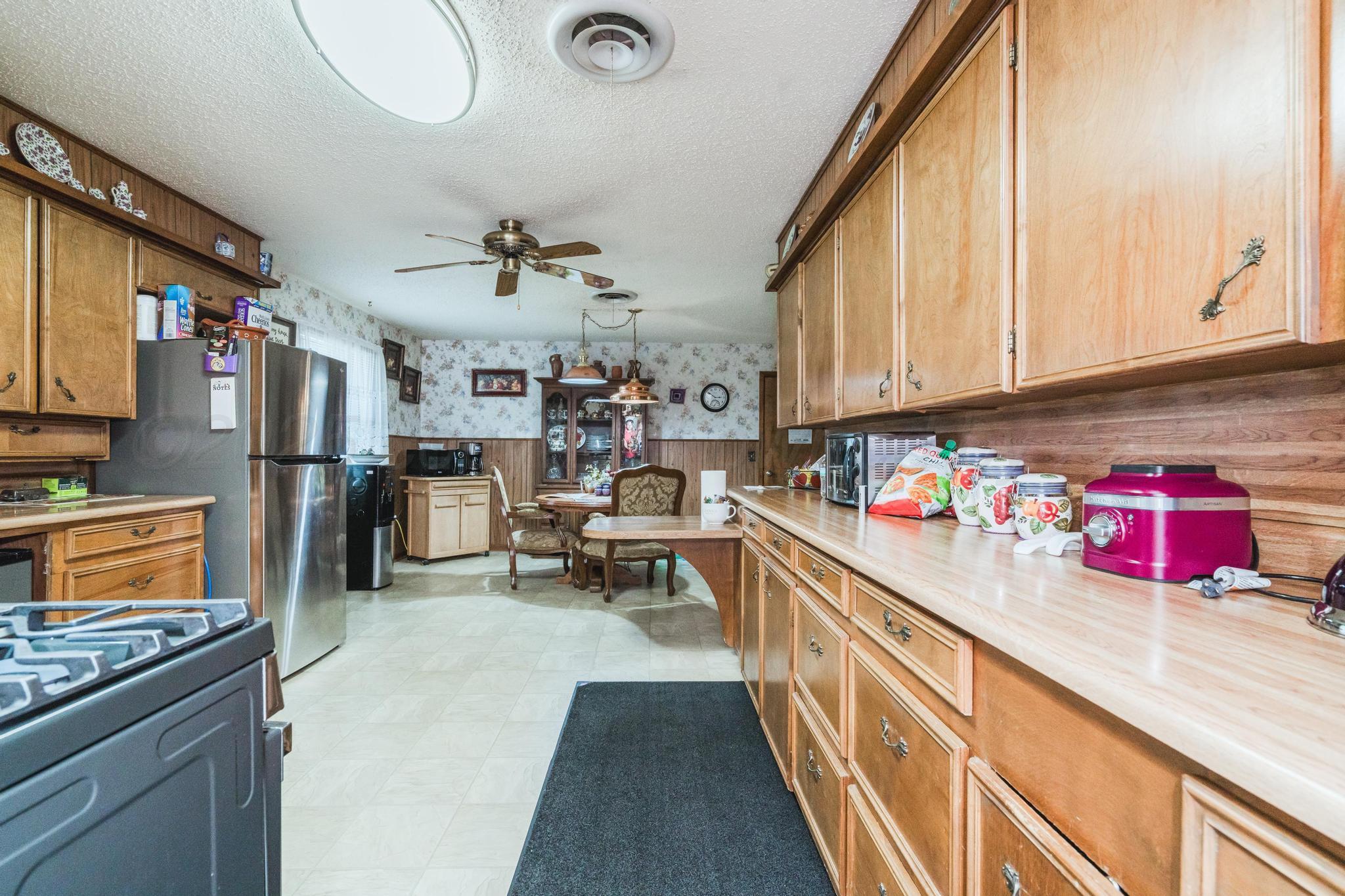206 N Crosby Avenue Property Photo 10