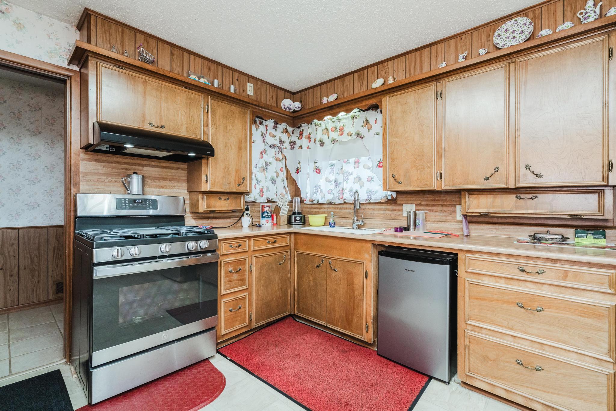 206 N Crosby Avenue Property Photo 12