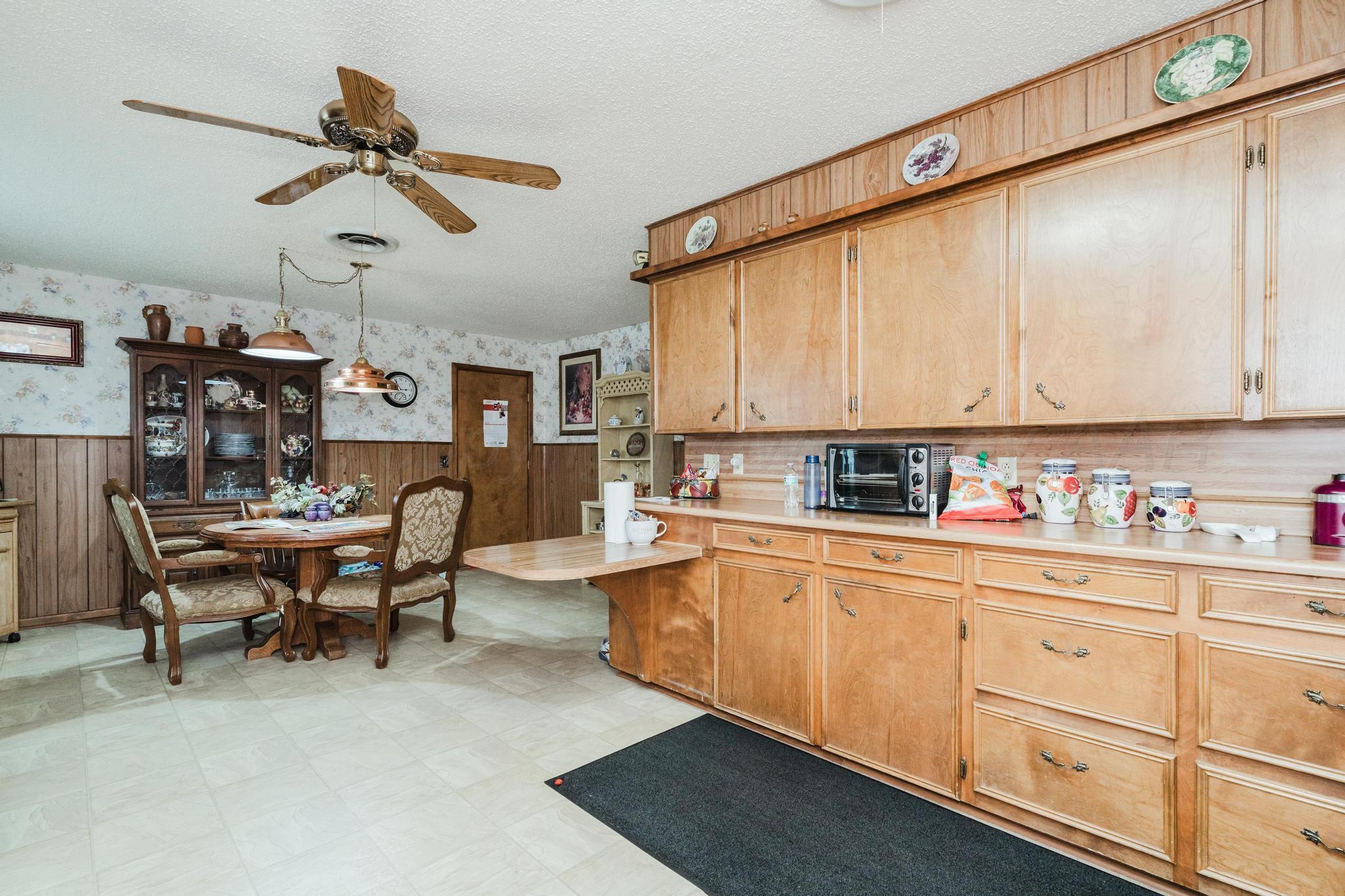 206 N Crosby Avenue Property Photo 15