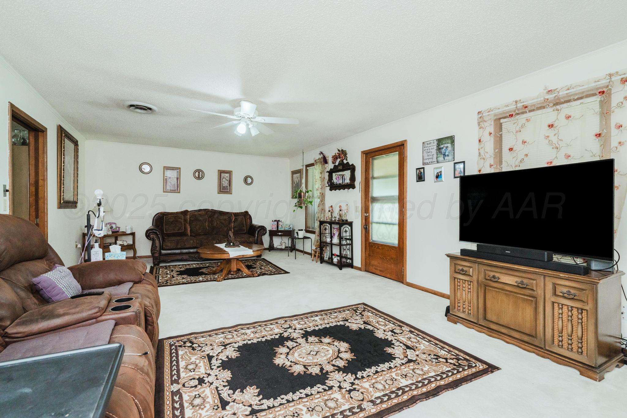206 N Crosby Avenue Property Photo 20