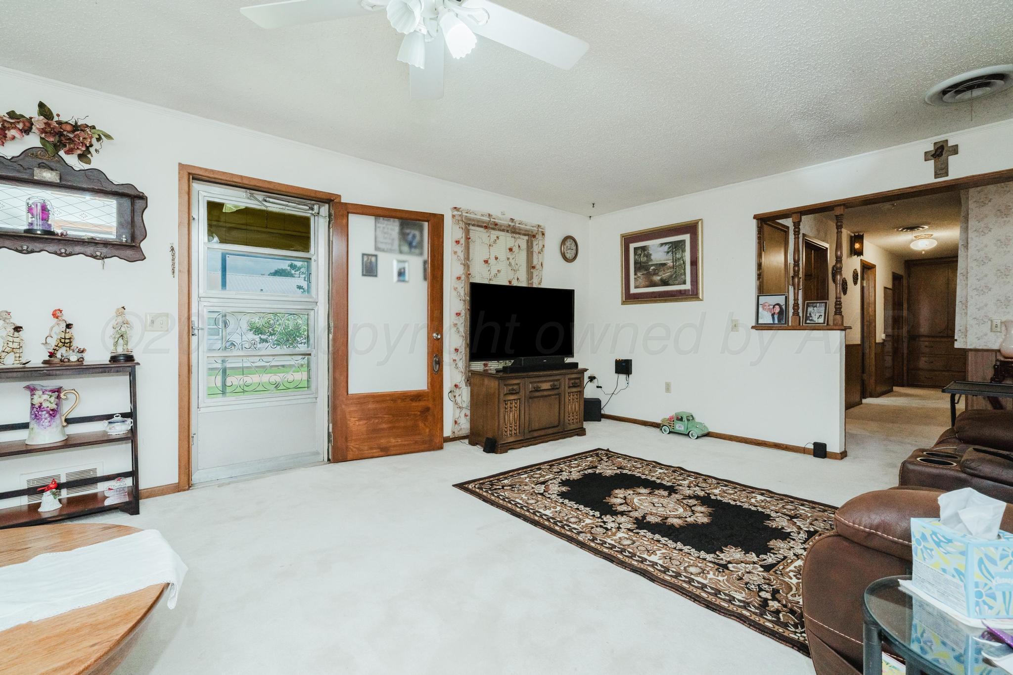 206 N Crosby Avenue Property Photo 23