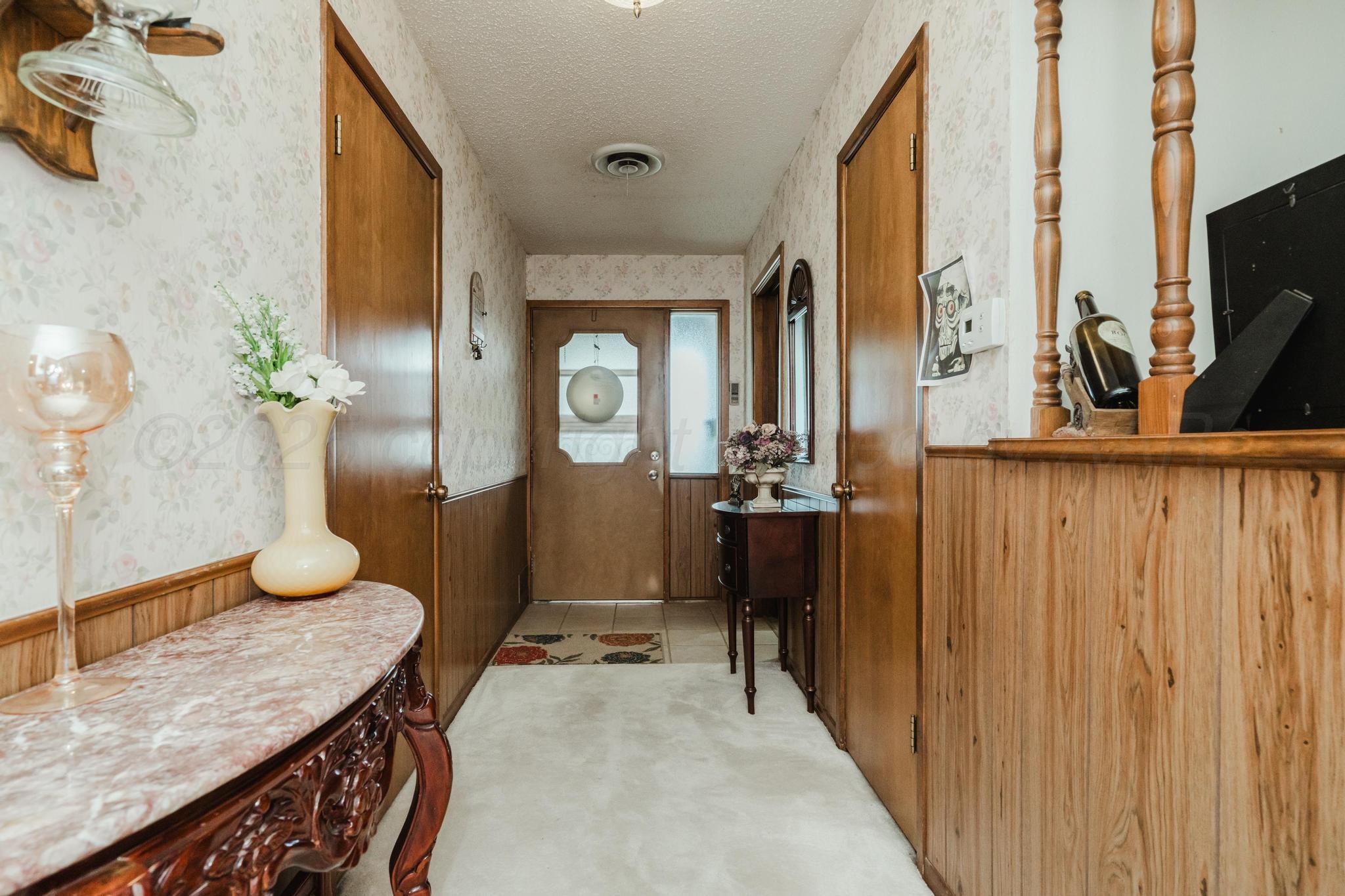 206 N Crosby Avenue Property Photo 27