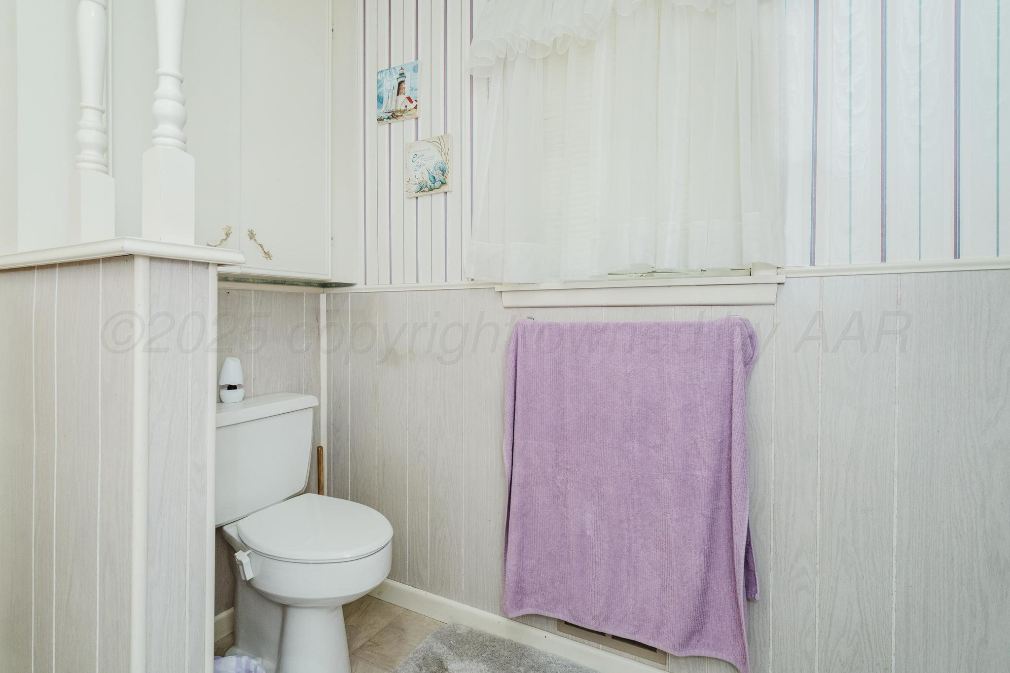 206 N Crosby Avenue Property Photo 36