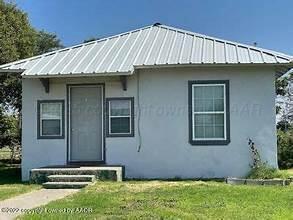 221 S Brandt Street Property Photo 1
