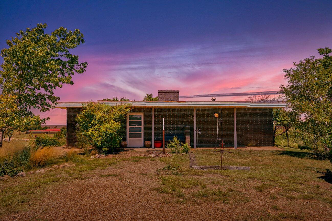 912 Hillside Drive