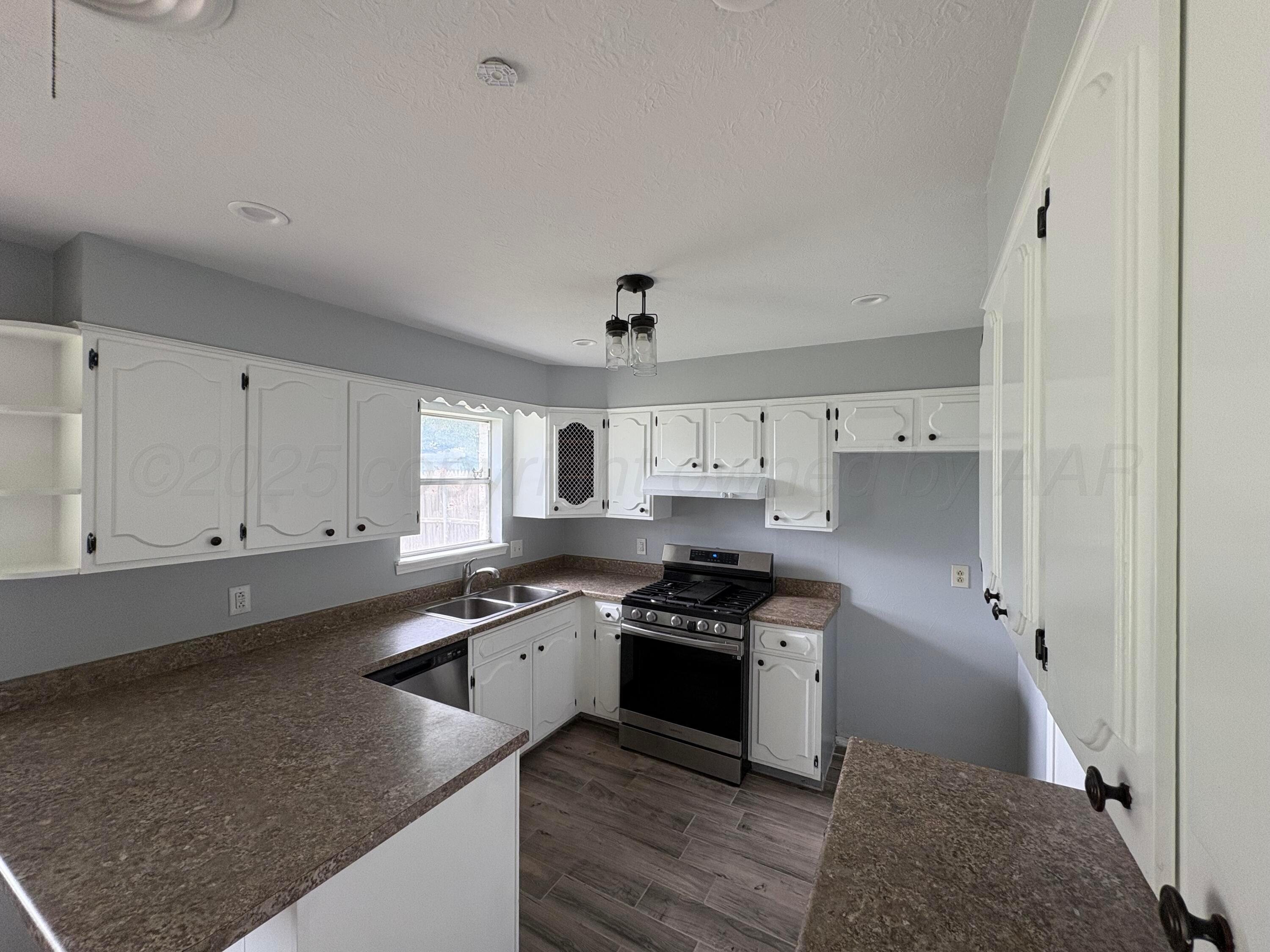 7205 Jameson Road Property Photo 4