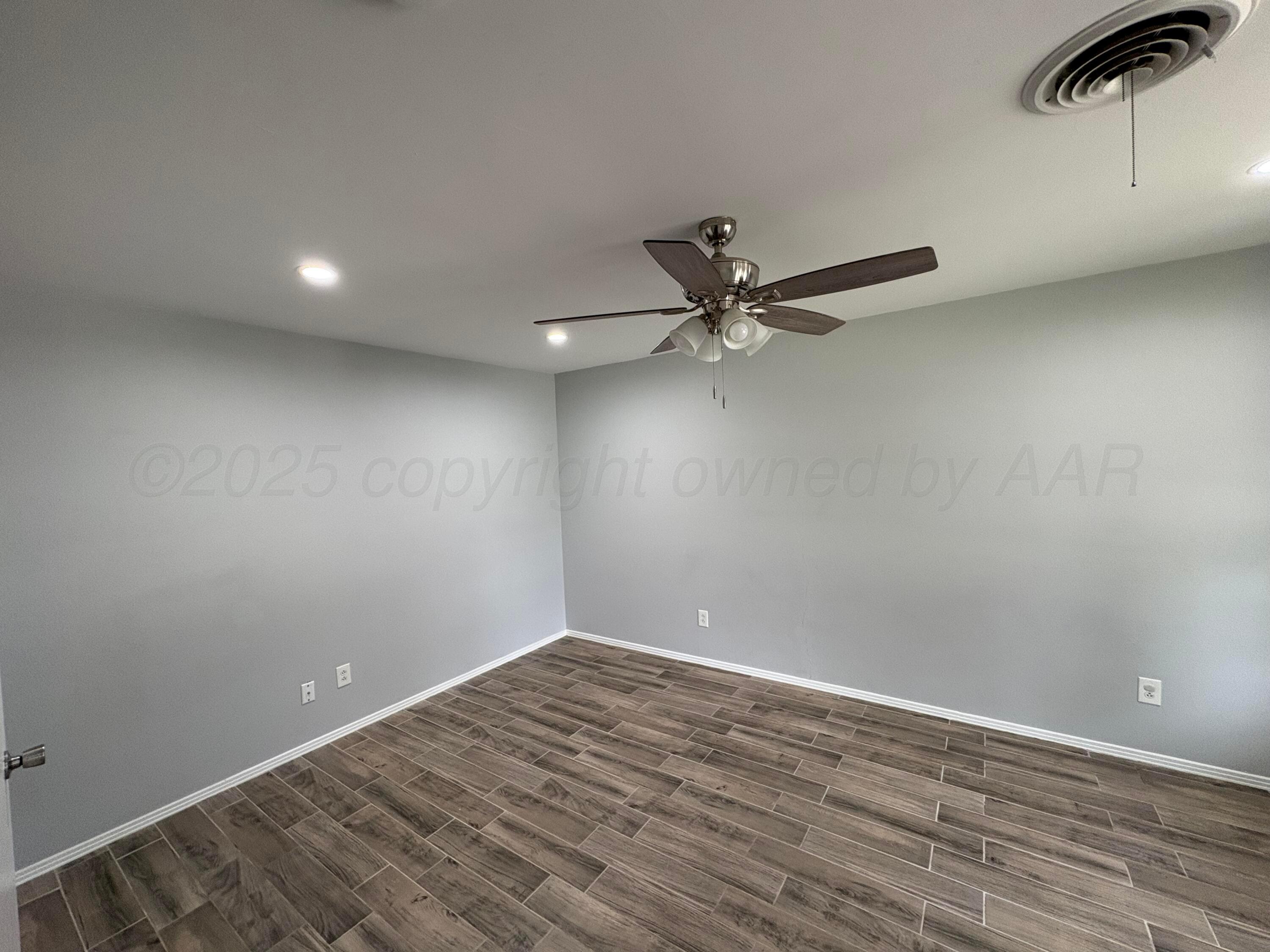 7205 Jameson Road Property Photo 5