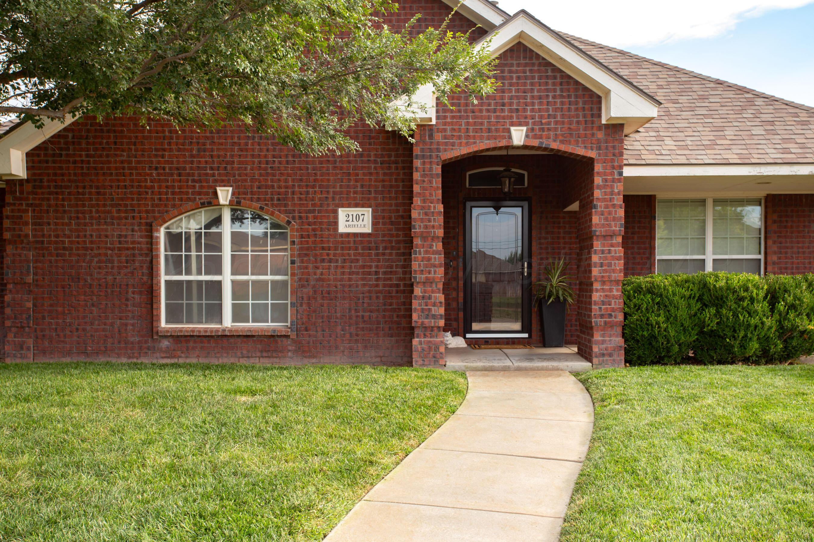 2107 Arielle Avenue Property Photo 1