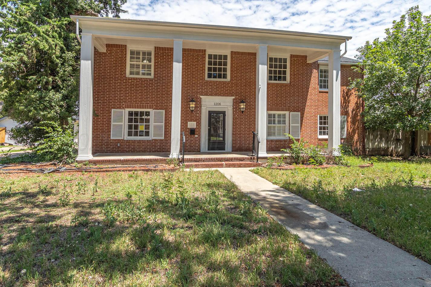 1206 N Christine Street Property Photo 1