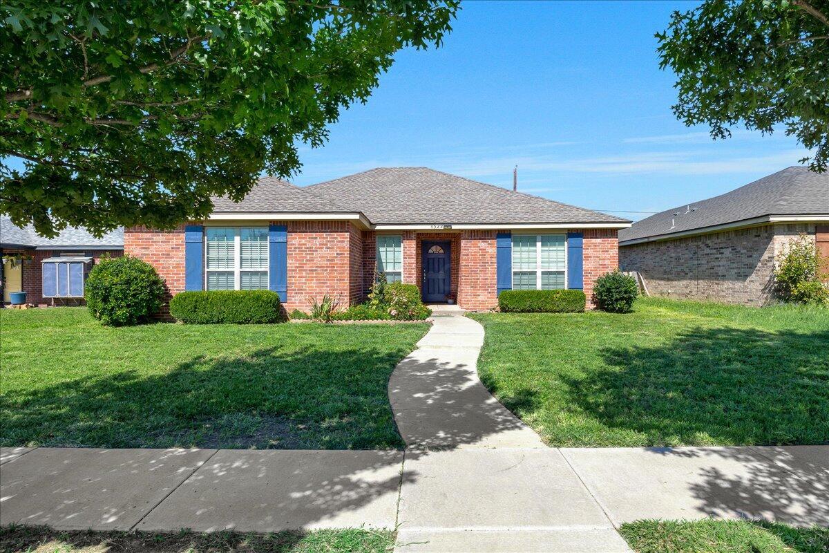 4522 Pine Street Property Photo 1