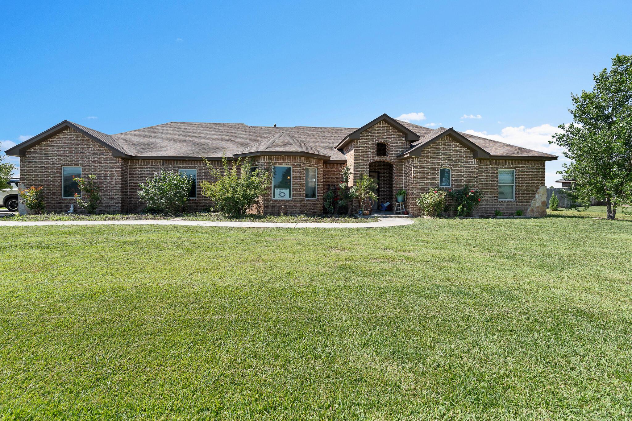 7901 Outlook Avenue Property Photo 1