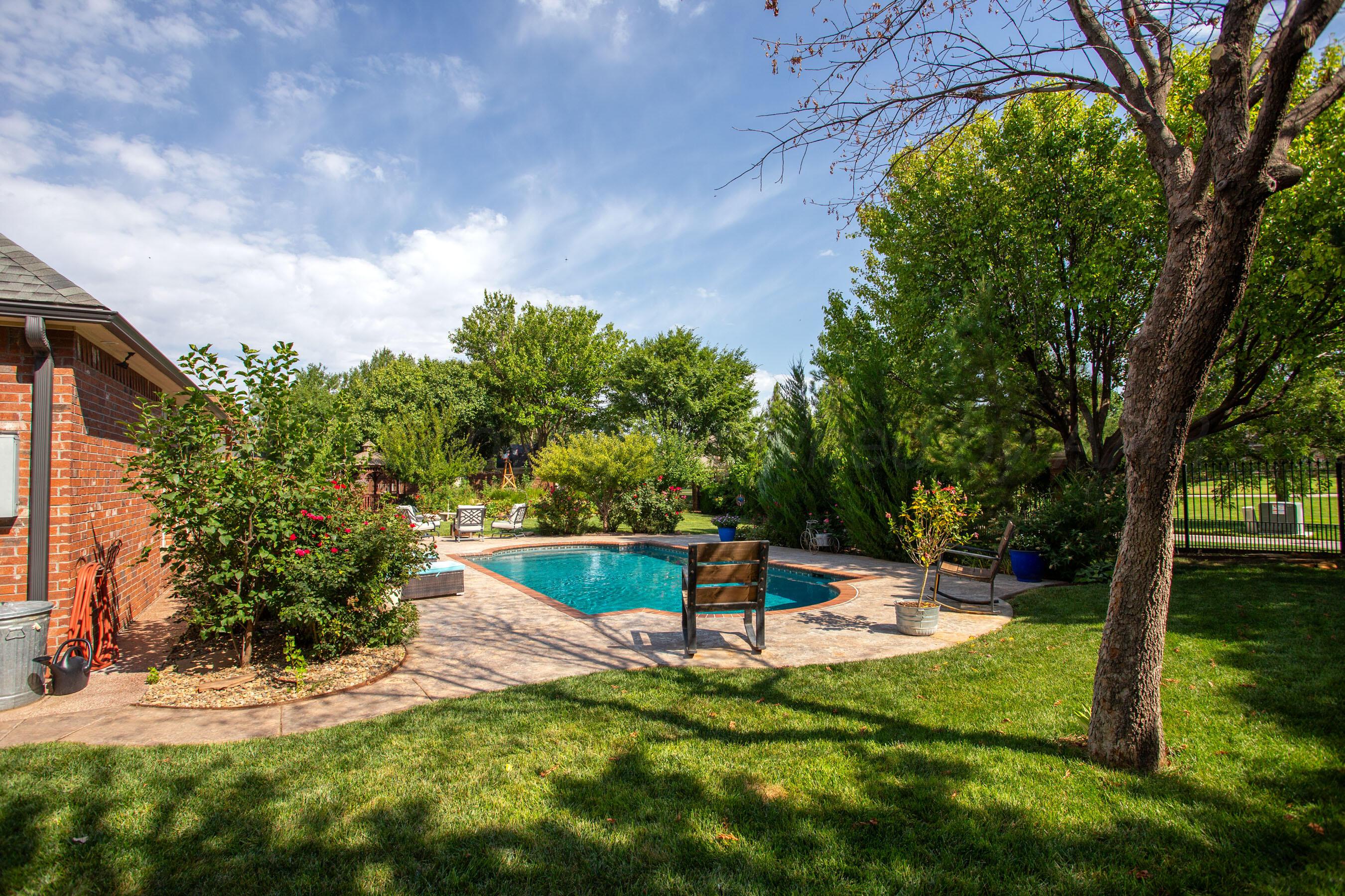 7602 Norwood Drive Property Photo 1