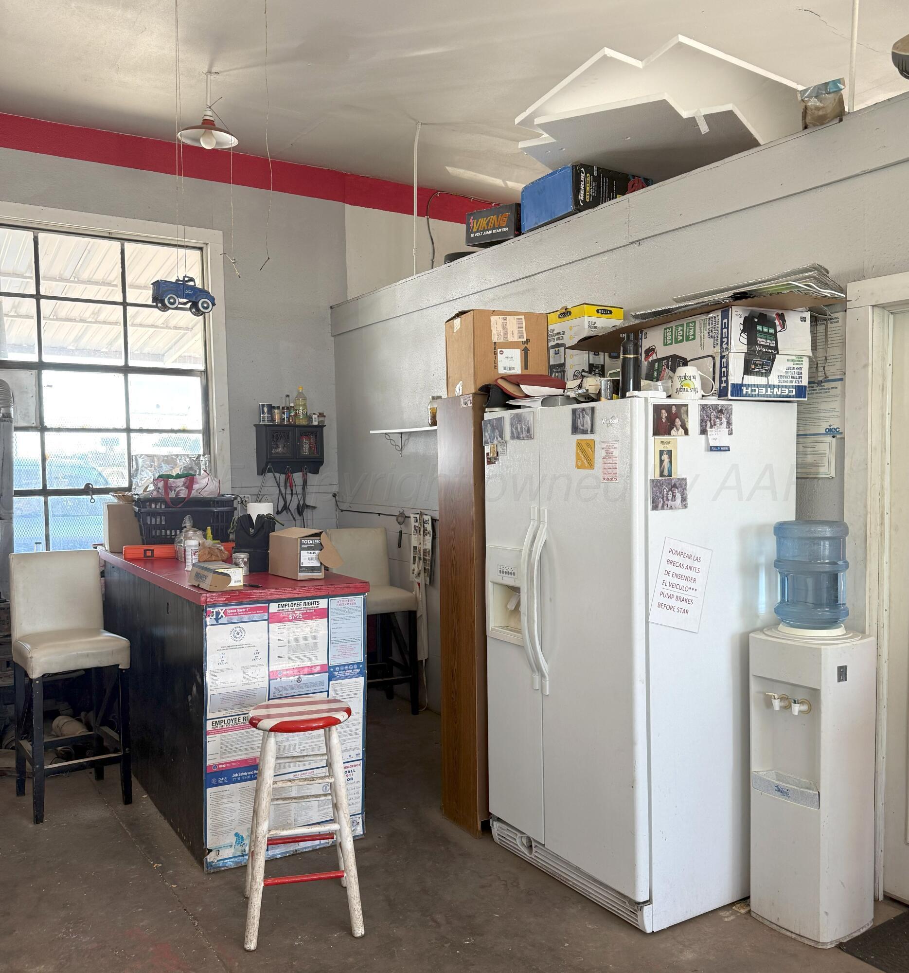 720 W Brown Street Property Photo 4