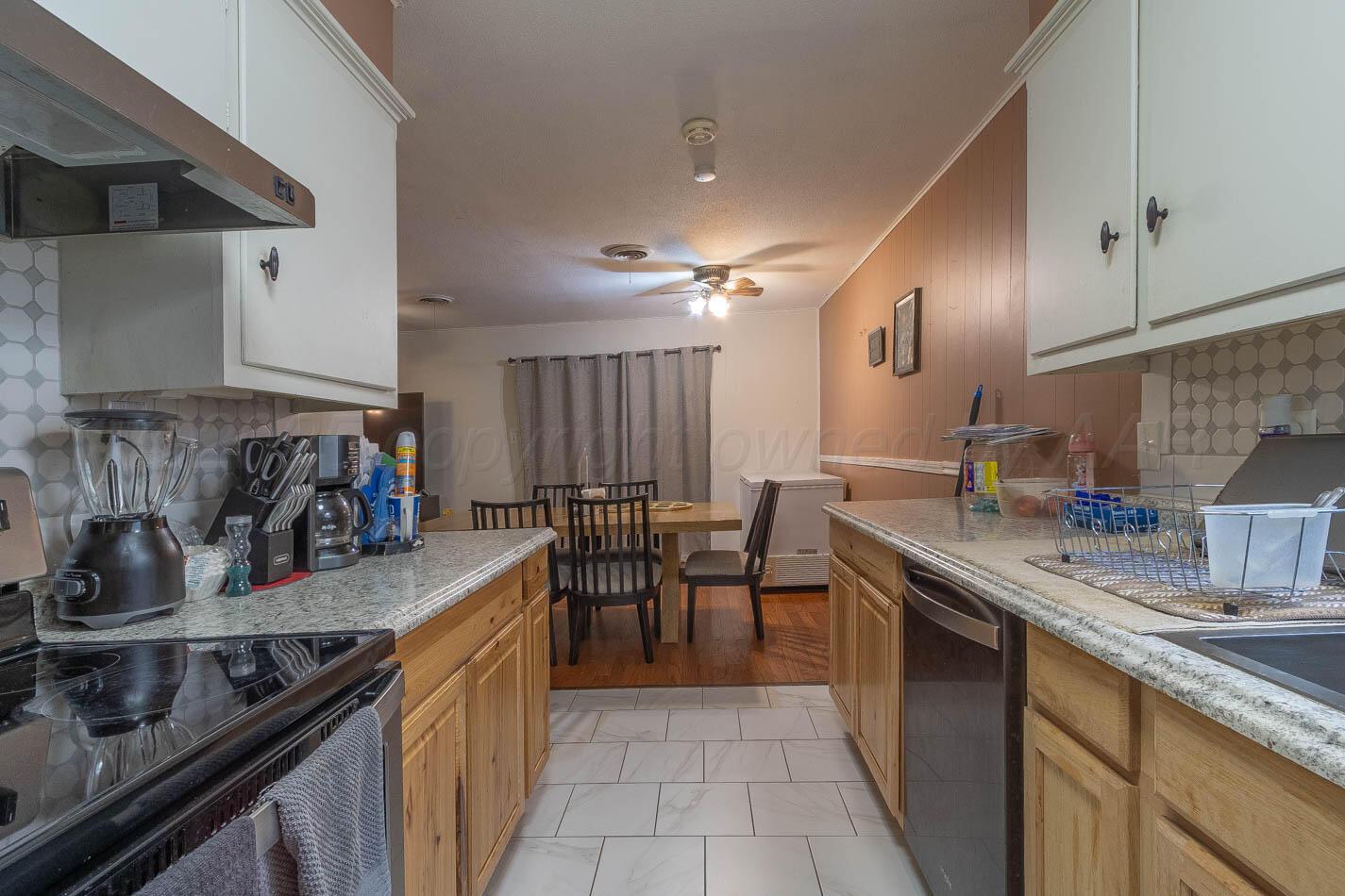 5126 Royce Drive Property Photo 6