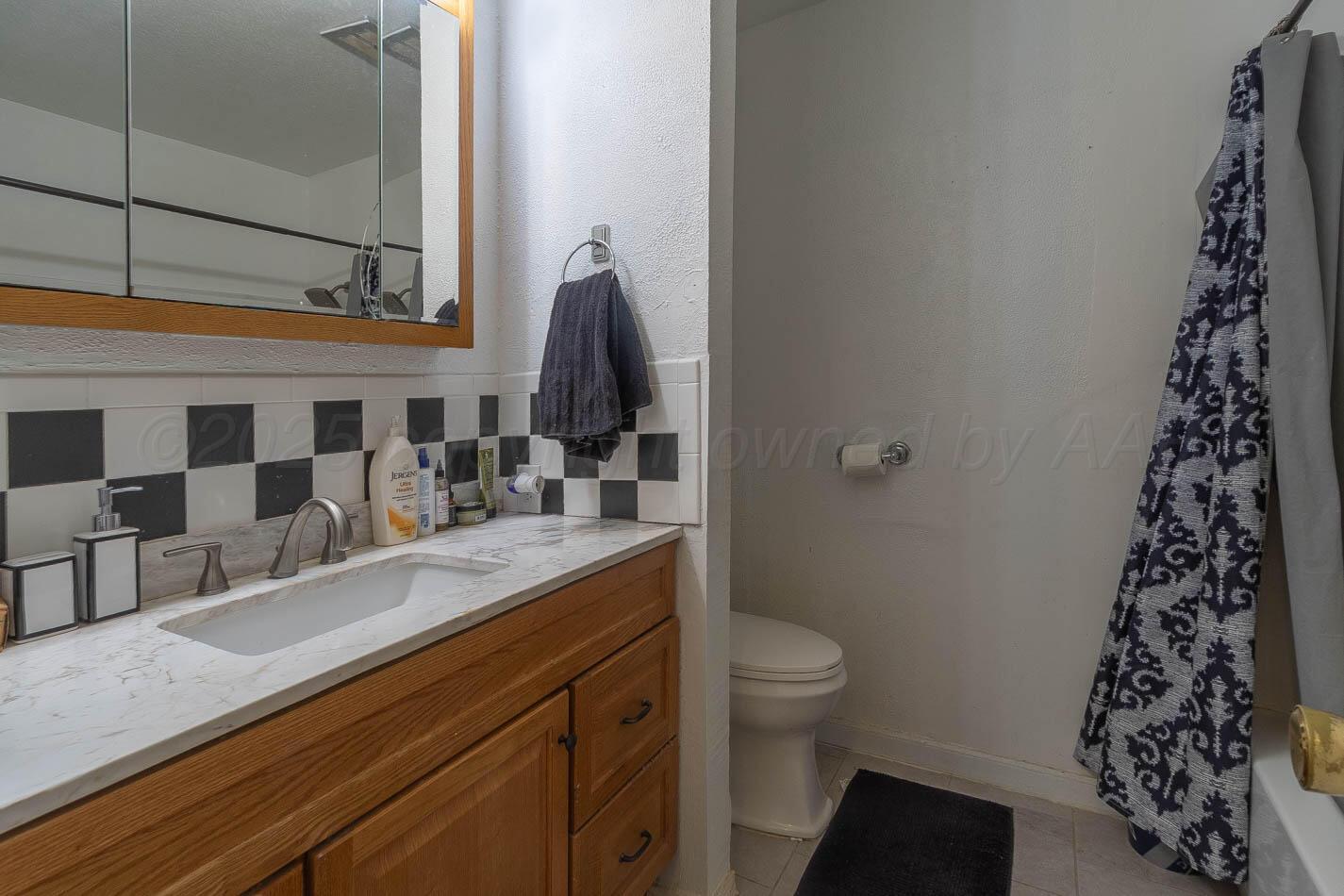 5126 Royce Drive Property Photo 9