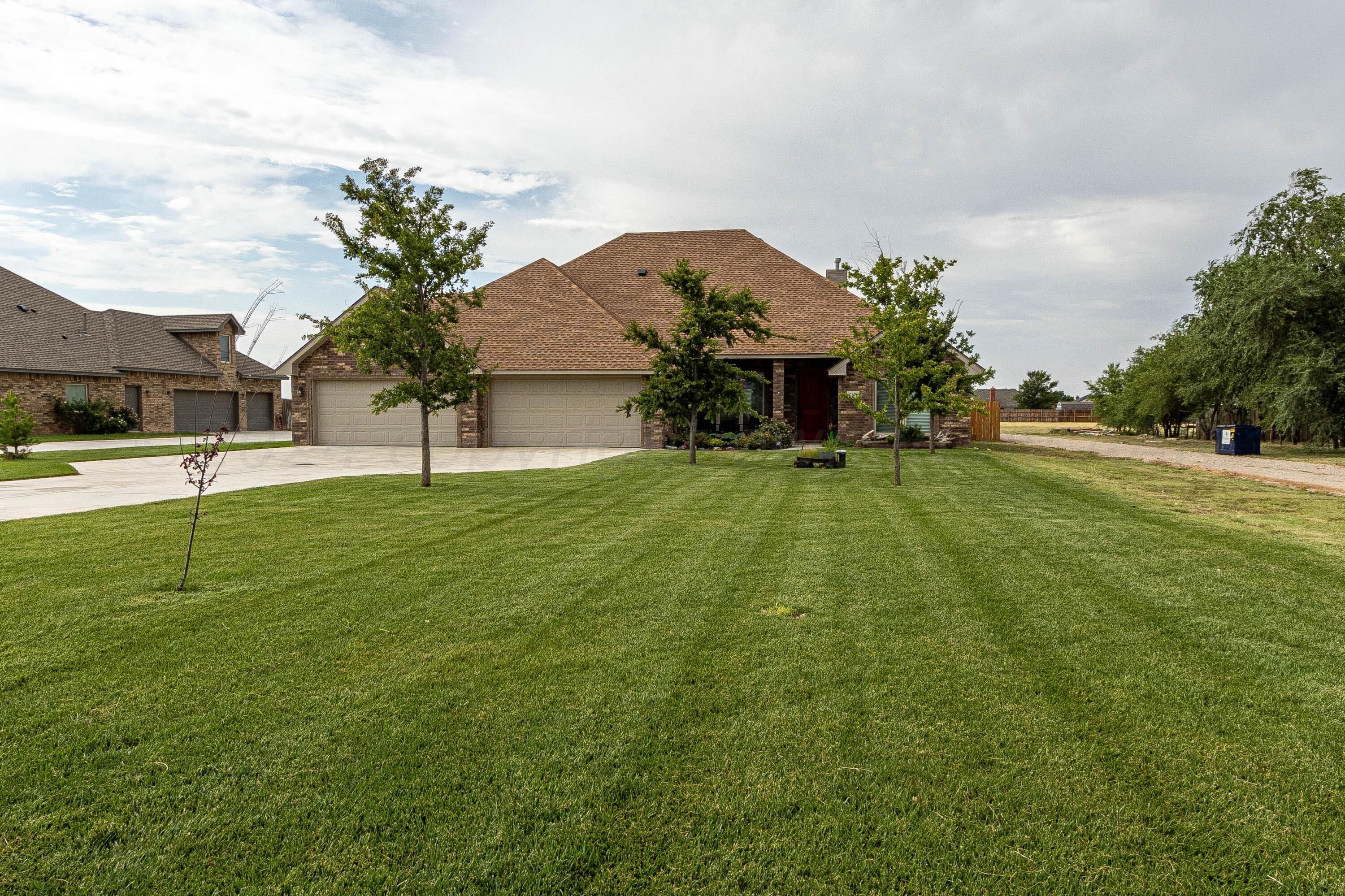 7501 W Rockwell Road Property Photo