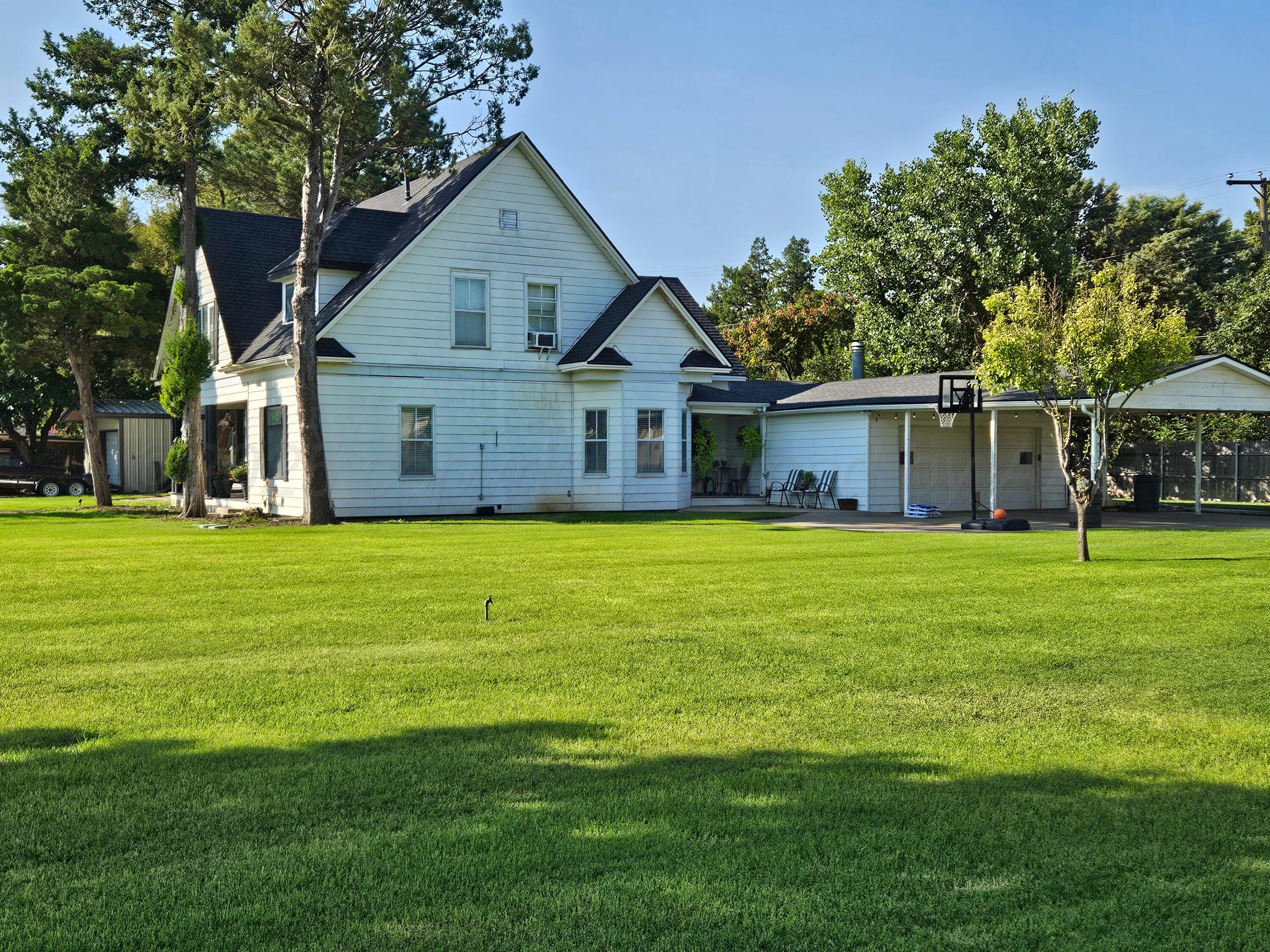 409 Franklin Avenue Property Photo 4