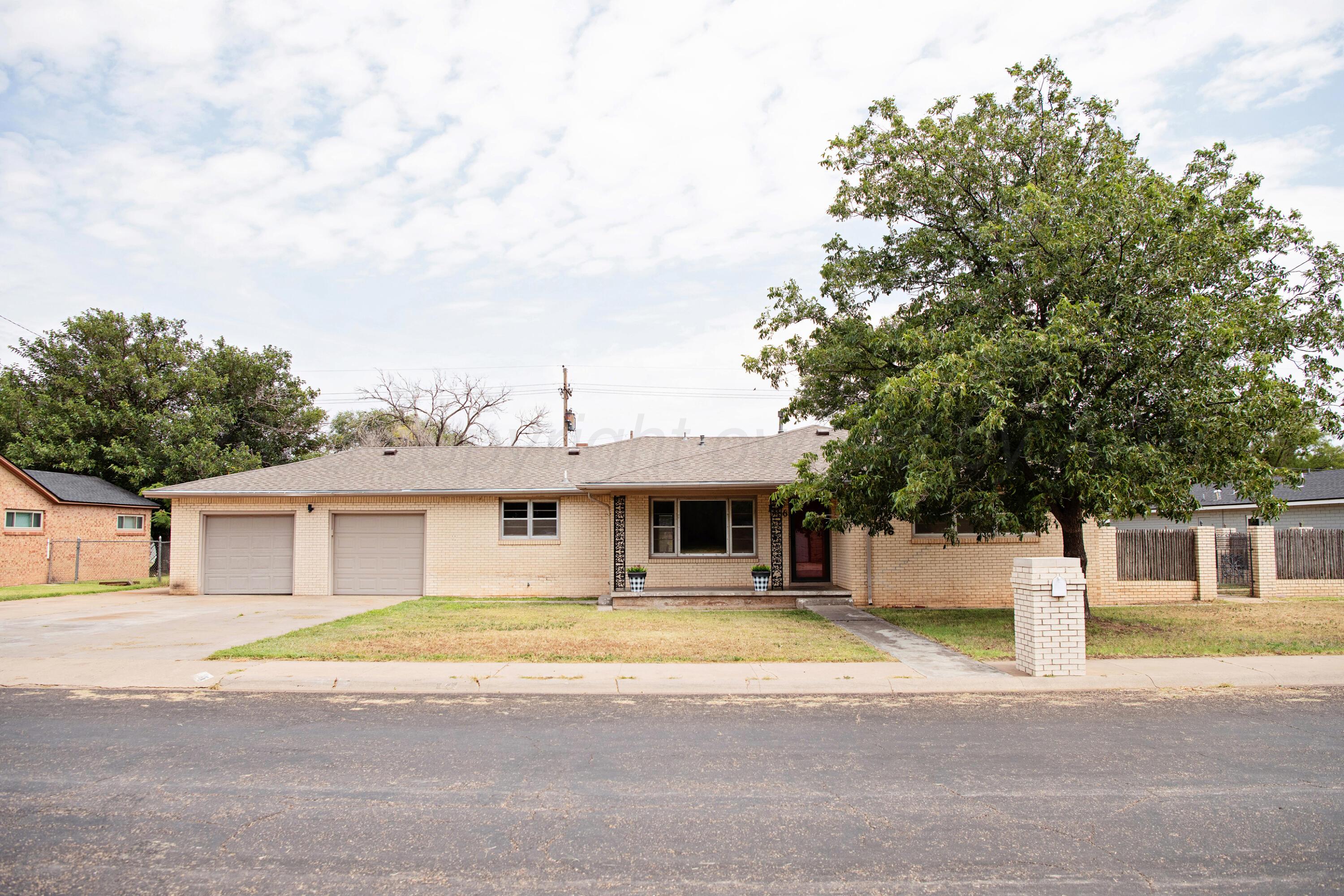 106 Beach Street Property Photo 1