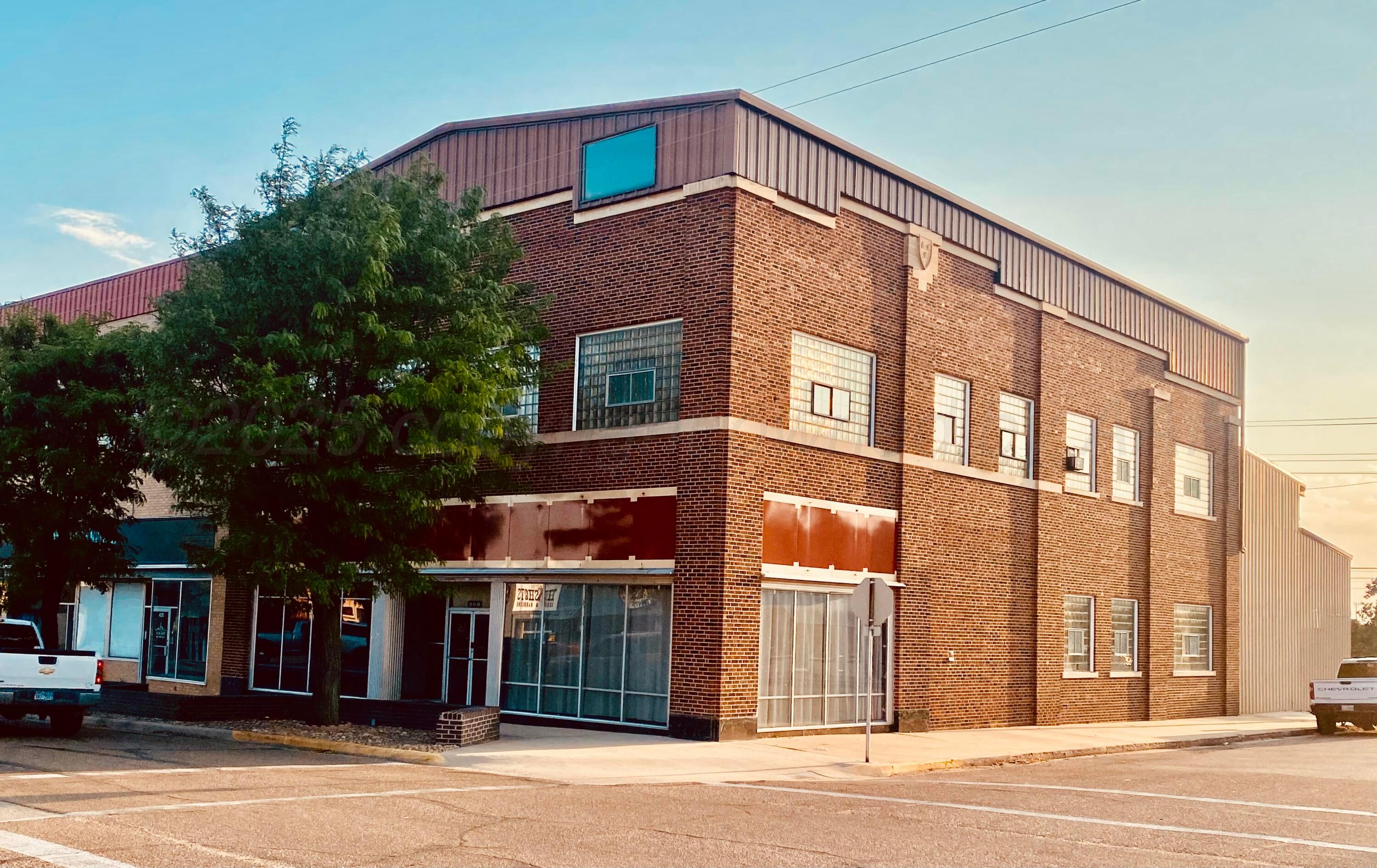 431 N MAIN Street