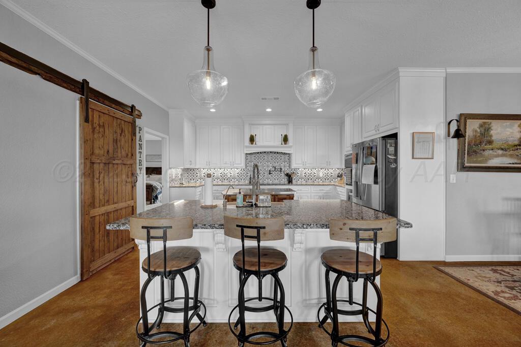5355 Fm809 Property Photo 5